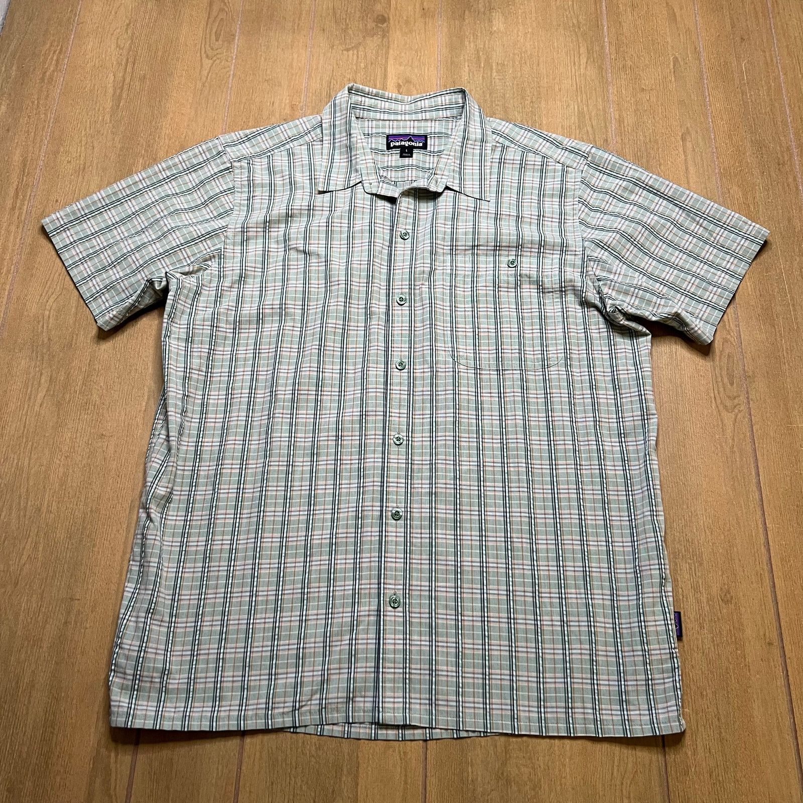 Patagonia Patagonia Men’s Short Sleeve Button Shirt Size Large Plaid Size US L / EU 52-54 / 3 - 3 Thumbnail