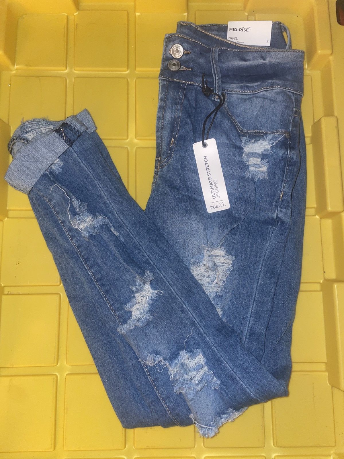 rue21 Mid-Rise Jegging Size 35" - 1 Thumbnail