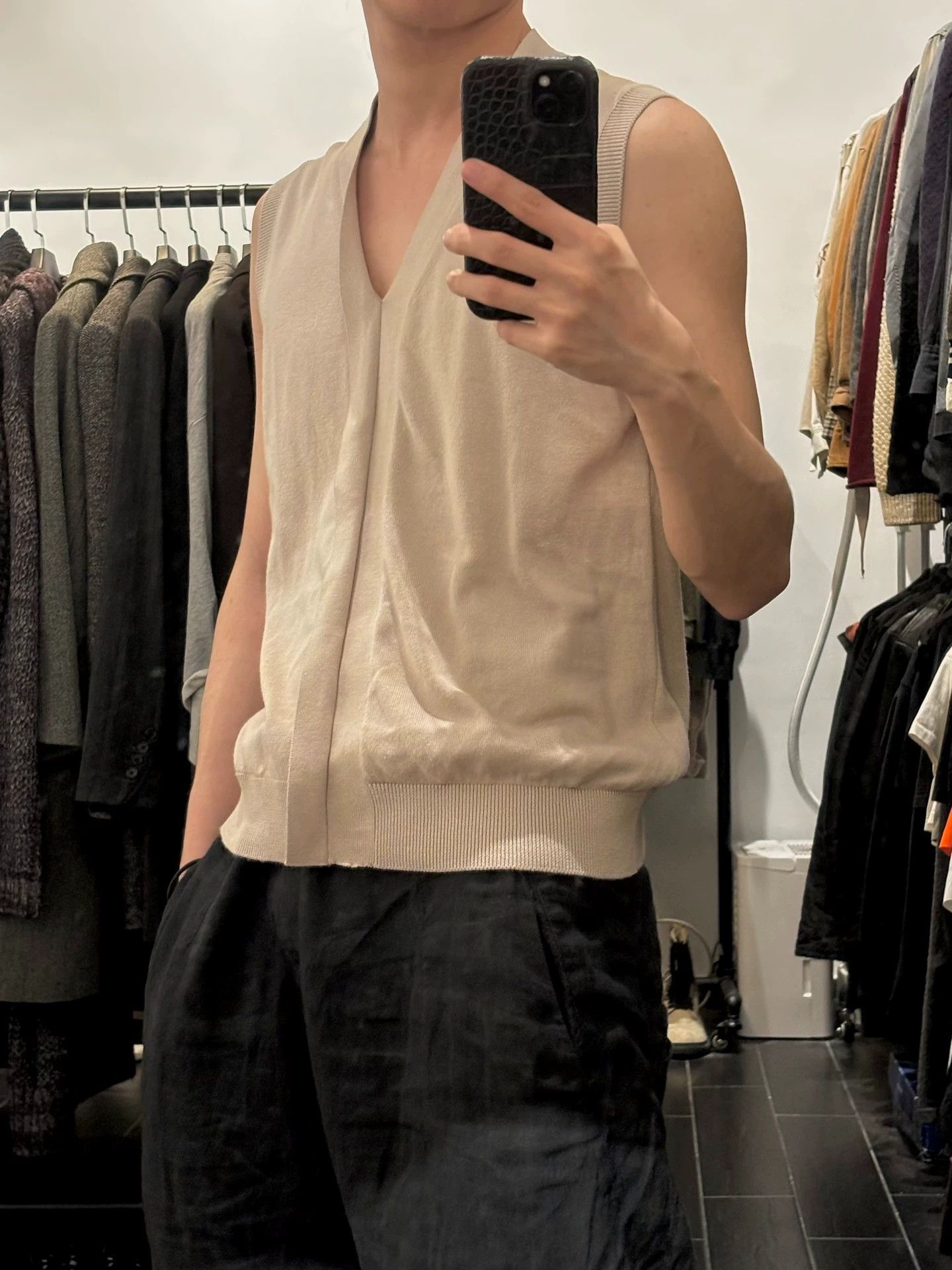 Maison Margiela Maison Martin Margiela Wool Knit Vest M (Men's 10) Size US M / EU 48-50 / 2 - 2 Thumbnail