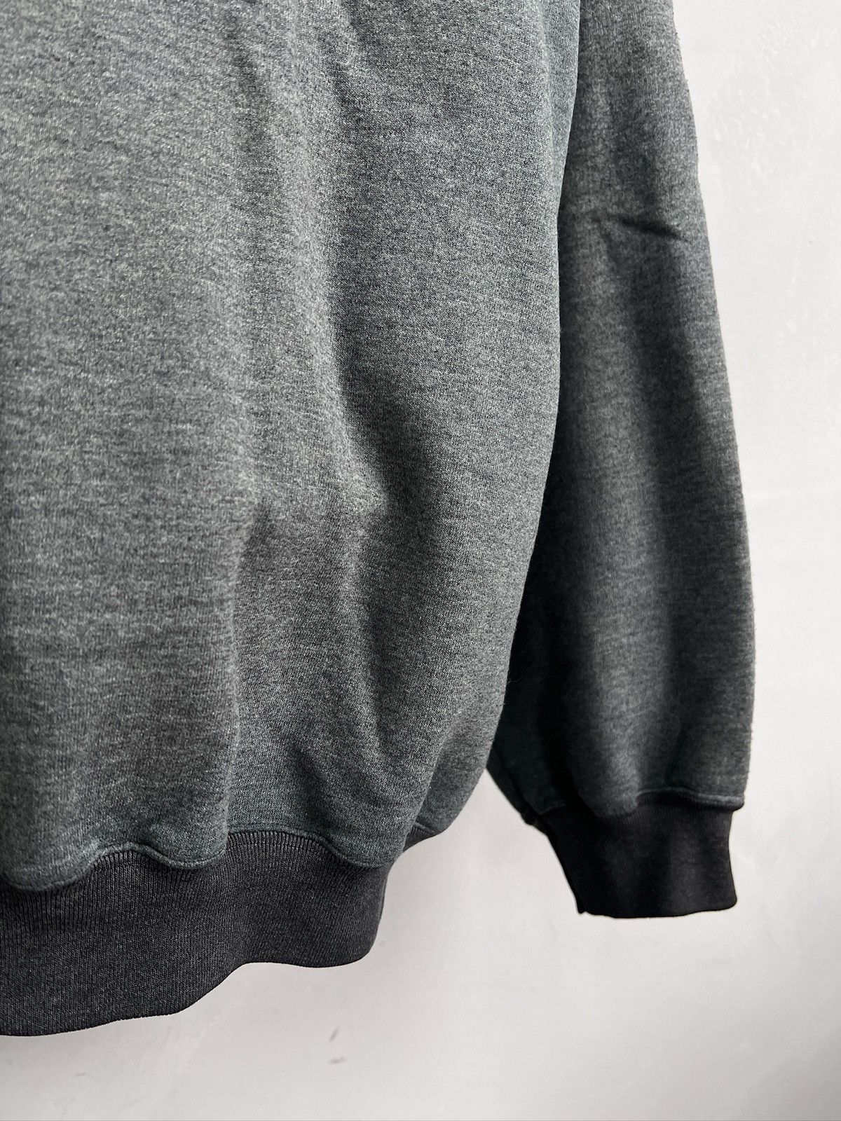 Hard Rock Cafe Hard Rock Cafe Sweatshirt Grey Vintage Size US L / EU 52-54 / 3 - 9 Thumbnail