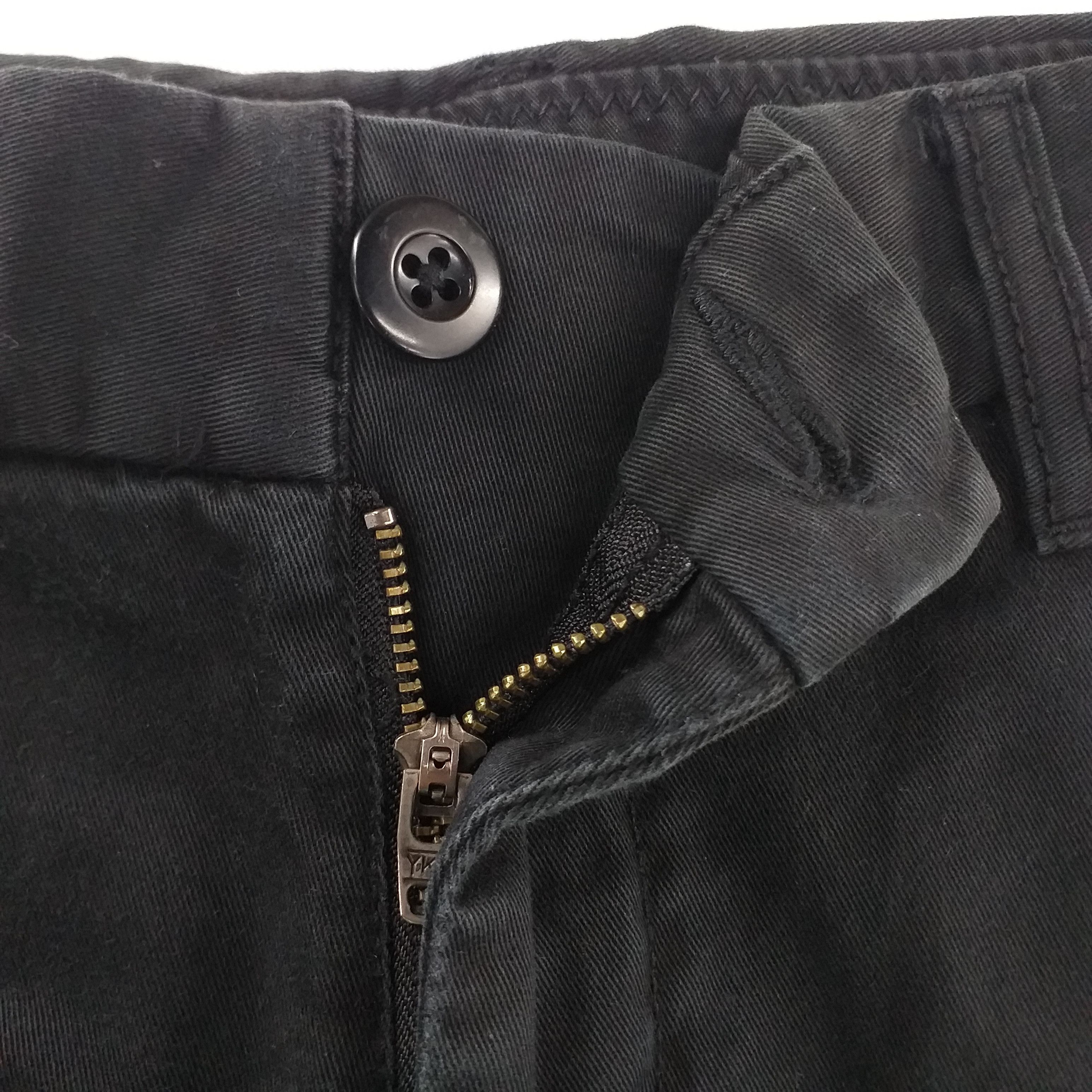 Japanese Brand Uniqlo Japanese Brand Cargo Pocket Pants 31 x 30.5 CP023 Size US 31 - 13 Thumbnail