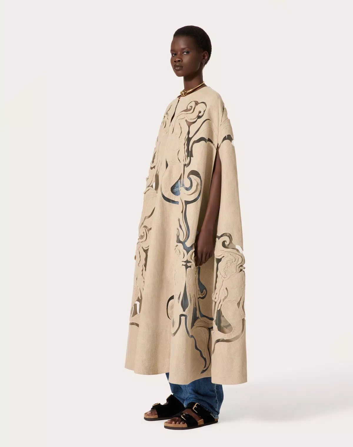 Valentino o1s1wg110426 Embroidered Linen Canvas Cape in Beige Size M / US 6-8 / IT 42-44 - 2 Thumbnail