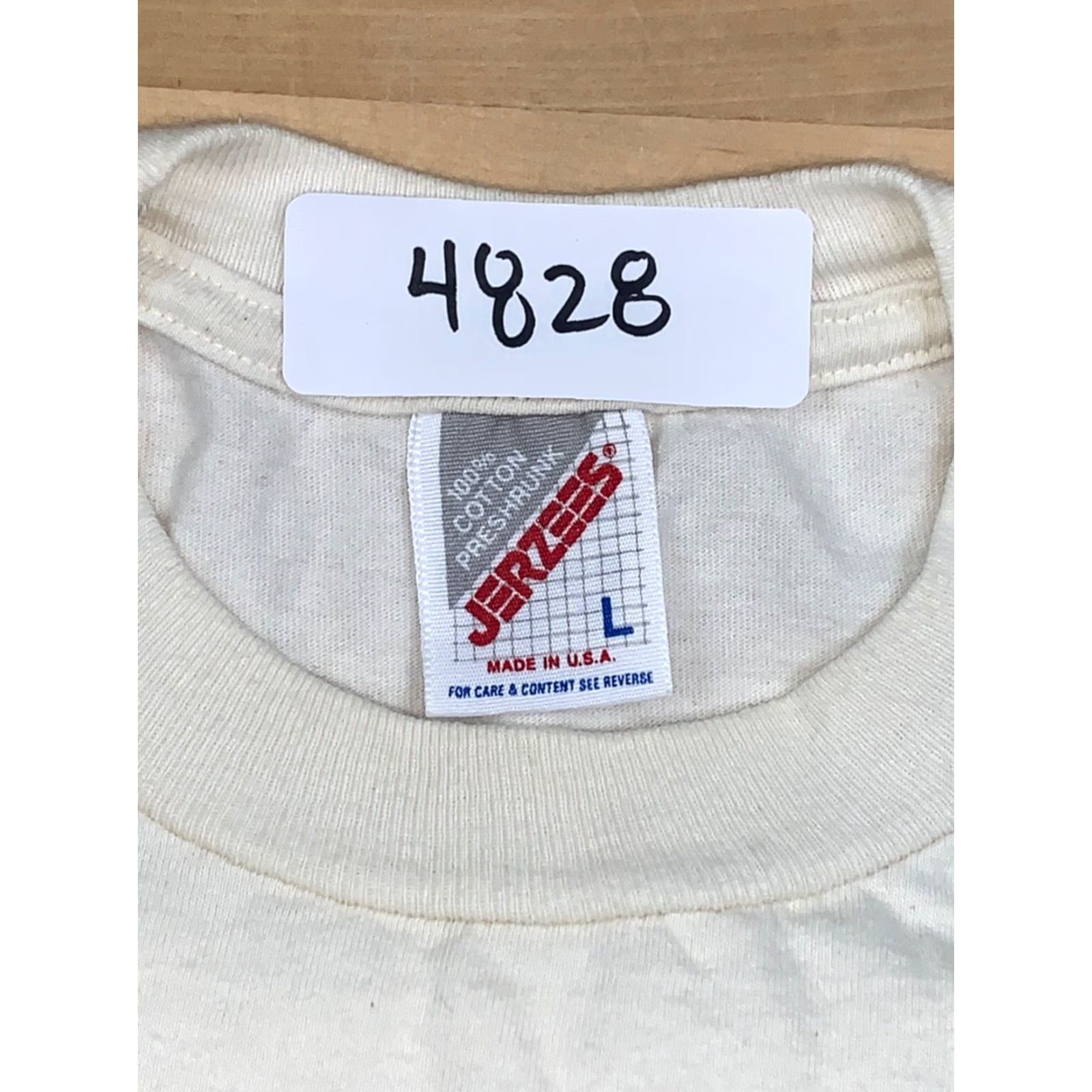 Jerzees VINTAGE Galveston Island T Shirt L White Embroidered Fish 4828 Mens Size US L / EU 52-54 / 3 - 4 Thumbnail