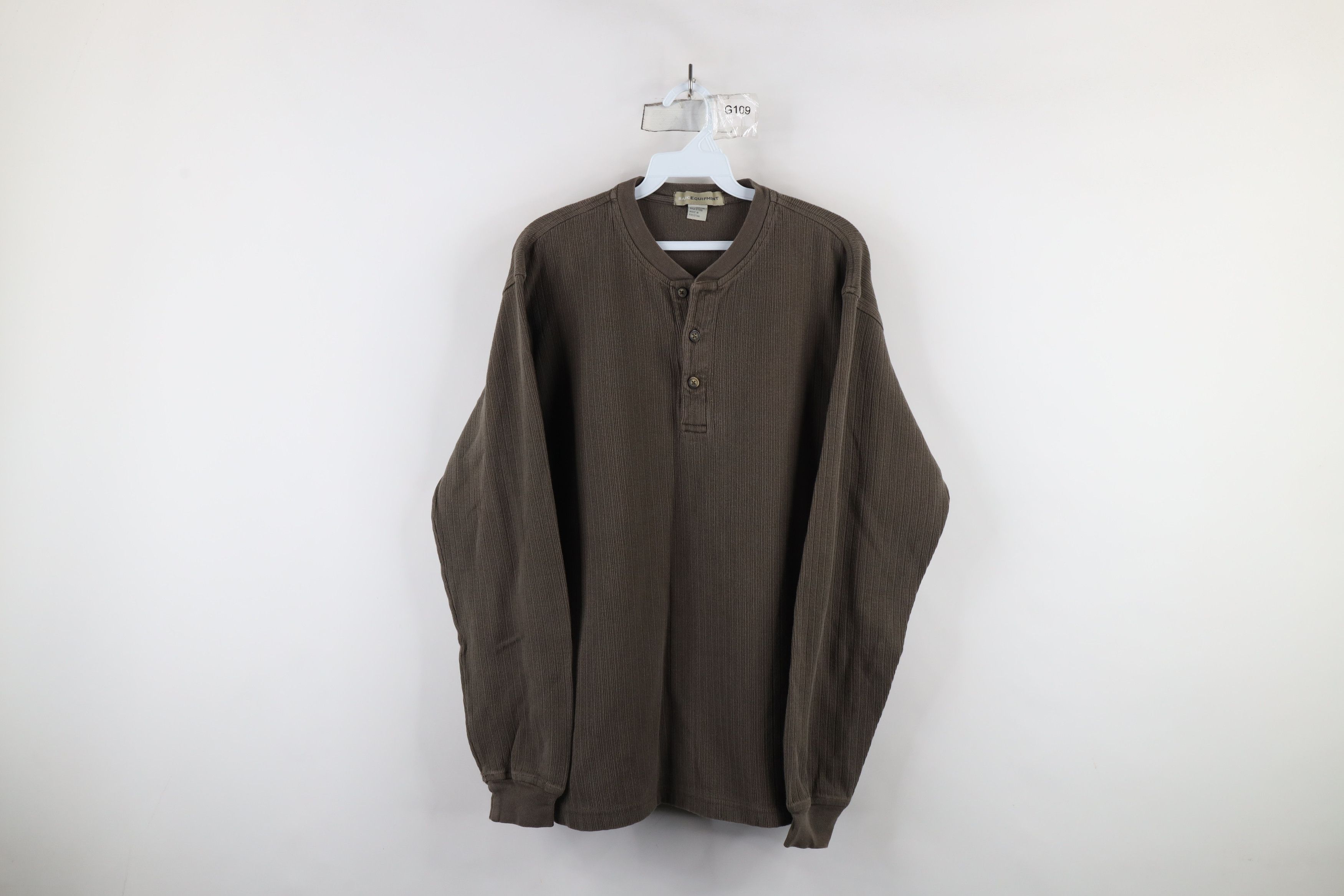 Vintage Vintage 90s Streetwear Heavy Ribbed Knit Henley T-Shirt Size US L / EU 52-54 / 3 - 1 Thumbnail