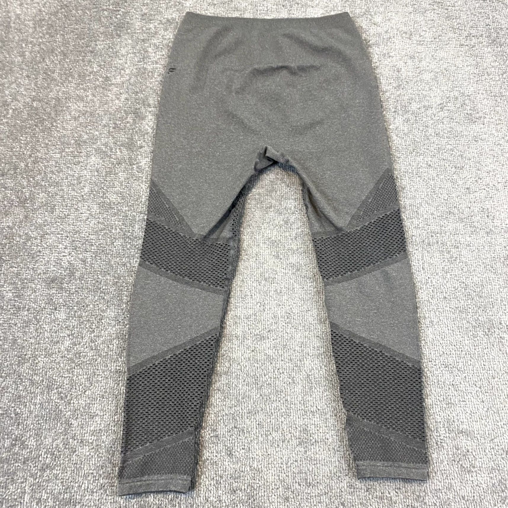 Fabletics Fabletics Leggings Womens XS/S Gray Capris Cropped 20" Pure Luxe Gym Yoga Pants Size 28" / US 6 / IT 42 - 7 Thumbnail