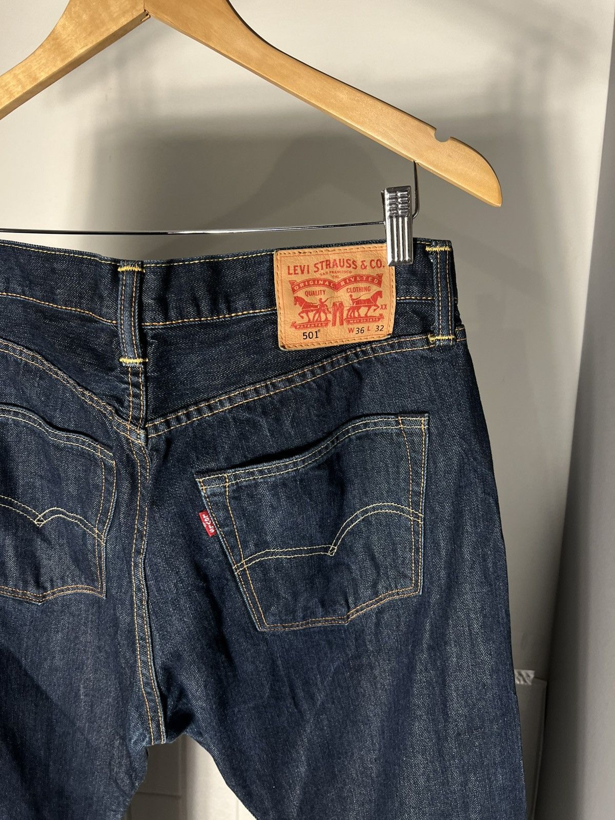 Levi's VINTAGE LEVI’S 501 CLOTHING MADE & CRAFTED DENIM JEANS CASUAL DESIGNER Y2K USA 90s Size US 36 / EU 52 - 15 Thumbnail