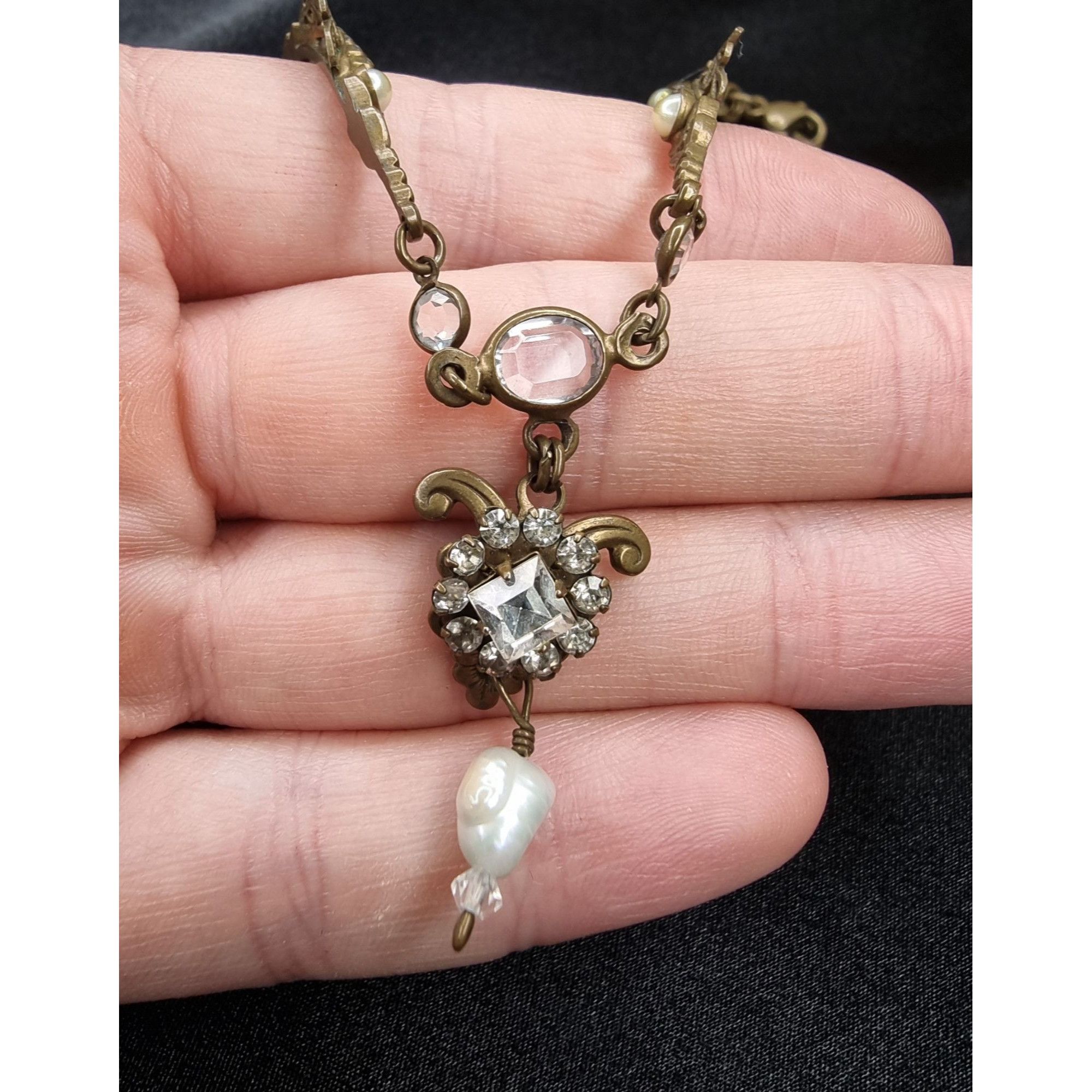 Vintage Rare Find SORRELLI Gold-Tone Necklace W/ Crystal Accents Size ONE SIZE - 7 Thumbnail