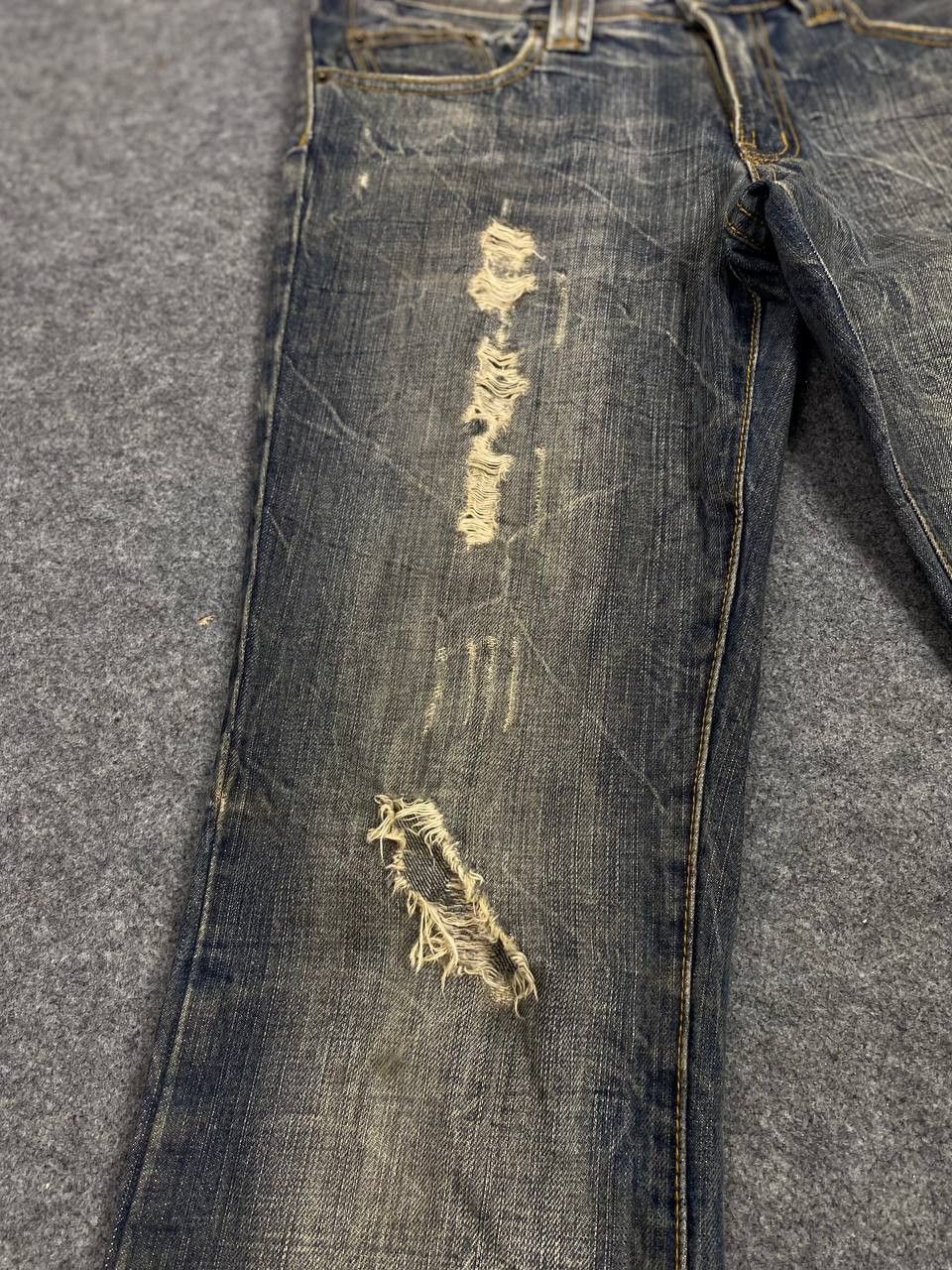 semanticdesign semantic design bondage style distressed denim Size US 33 - 11 Thumbnail