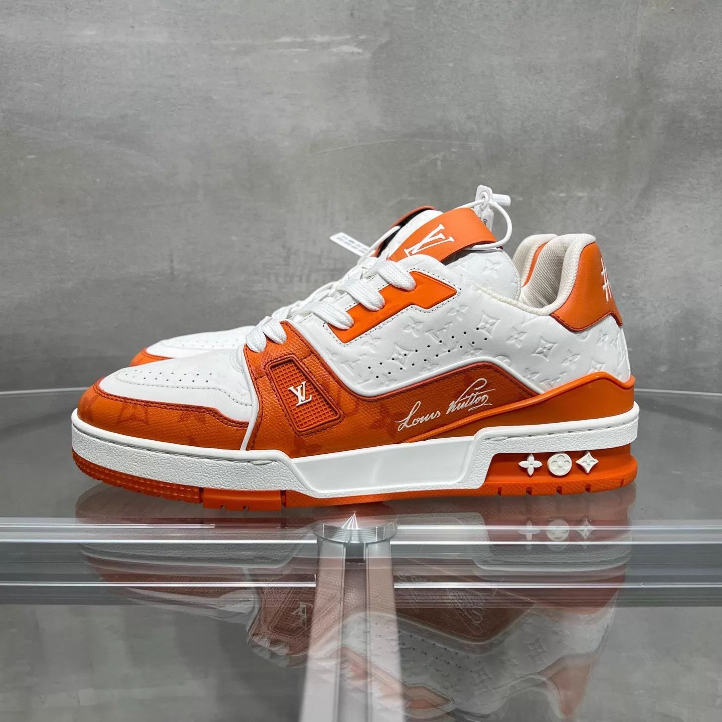 Louis Vuitton LV Trainer White Orange AOP UK5/39 Size US 6 / EU 39 - 3 Thumbnail