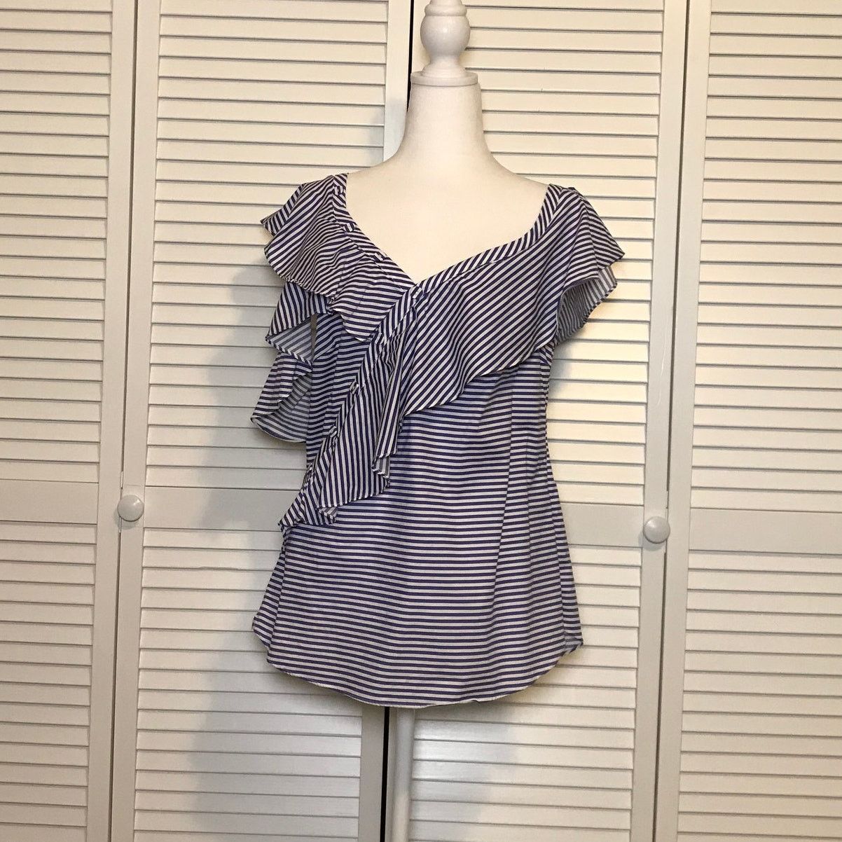Other Venus Purple White V-neck One Cold Shoulder Blouse 12 Size XL / US 12-14 / IT 48-50 - 1 Thumbnail