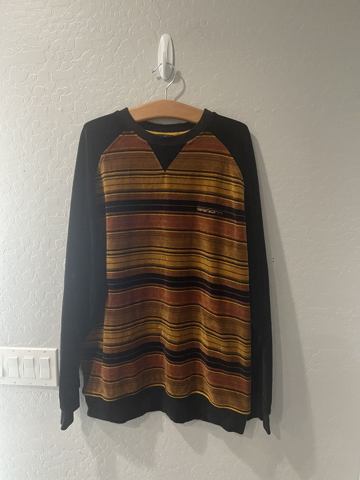 Sean John × Vintage Vintage Y2K Sean John Striped Velour Pullover Size 2XL Size US XXL / EU 58 / 5 - 1 Thumbnail
