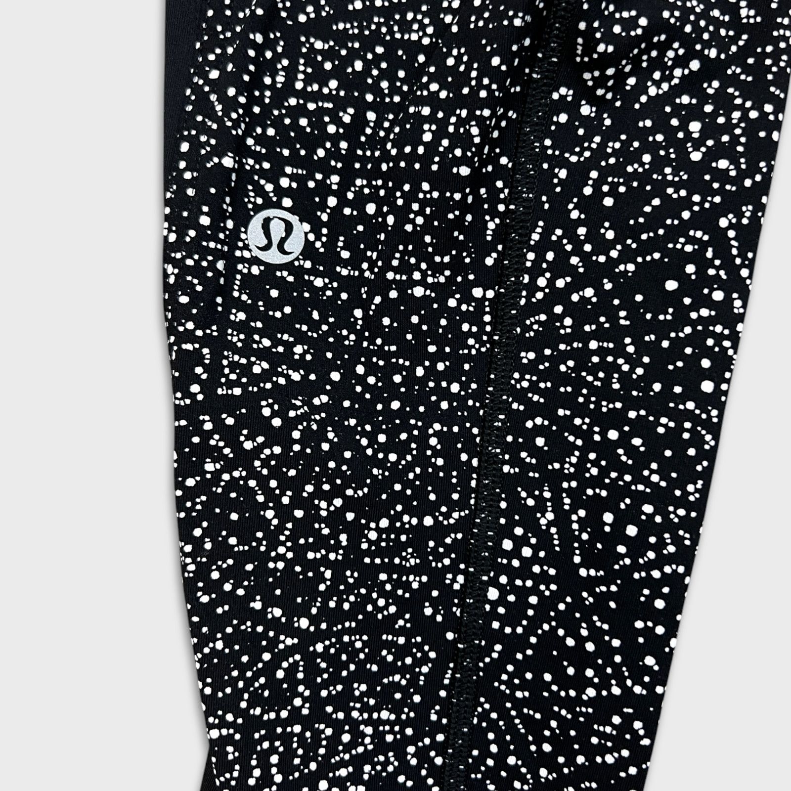 Lululemon Lululemon Box It Out Tight 2 High Rise Athletic Yoga Legging Size 26" / US 2 / IT 38 - 7 Thumbnail