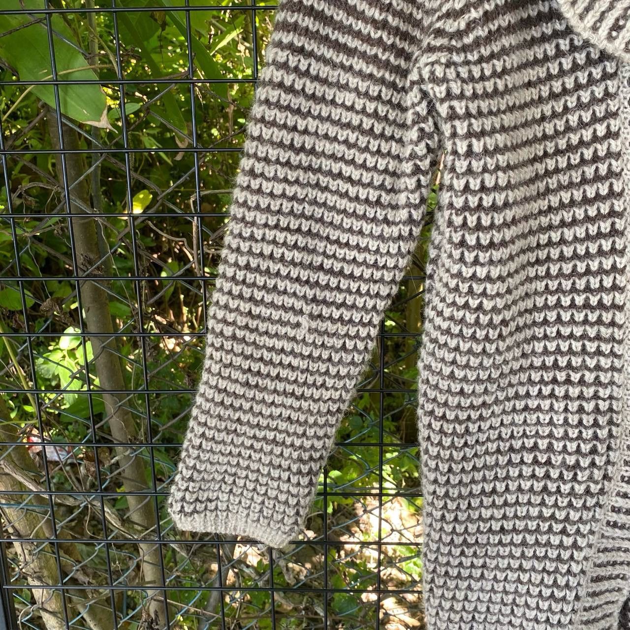 Aran Isles Knitwear Vintage Wool Hand Frame Hoodie Cardigan Jacket Size US M / EU 48-50 / 2 - 3 Thumbnail