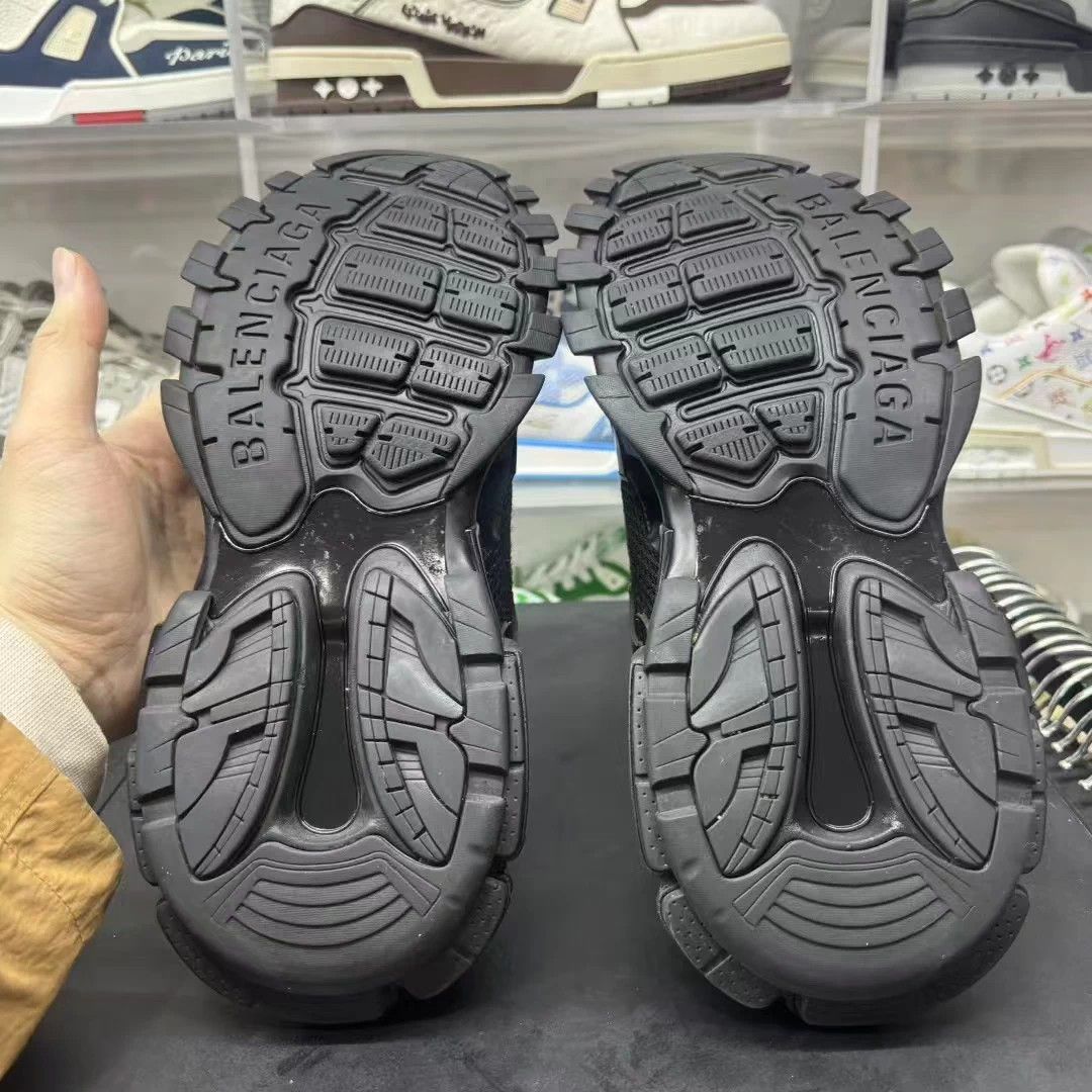 Balenciaga Balenciaga Track 3 Black Size 43 Mint Condition Size US 10 / EU 43 - 6 Thumbnail