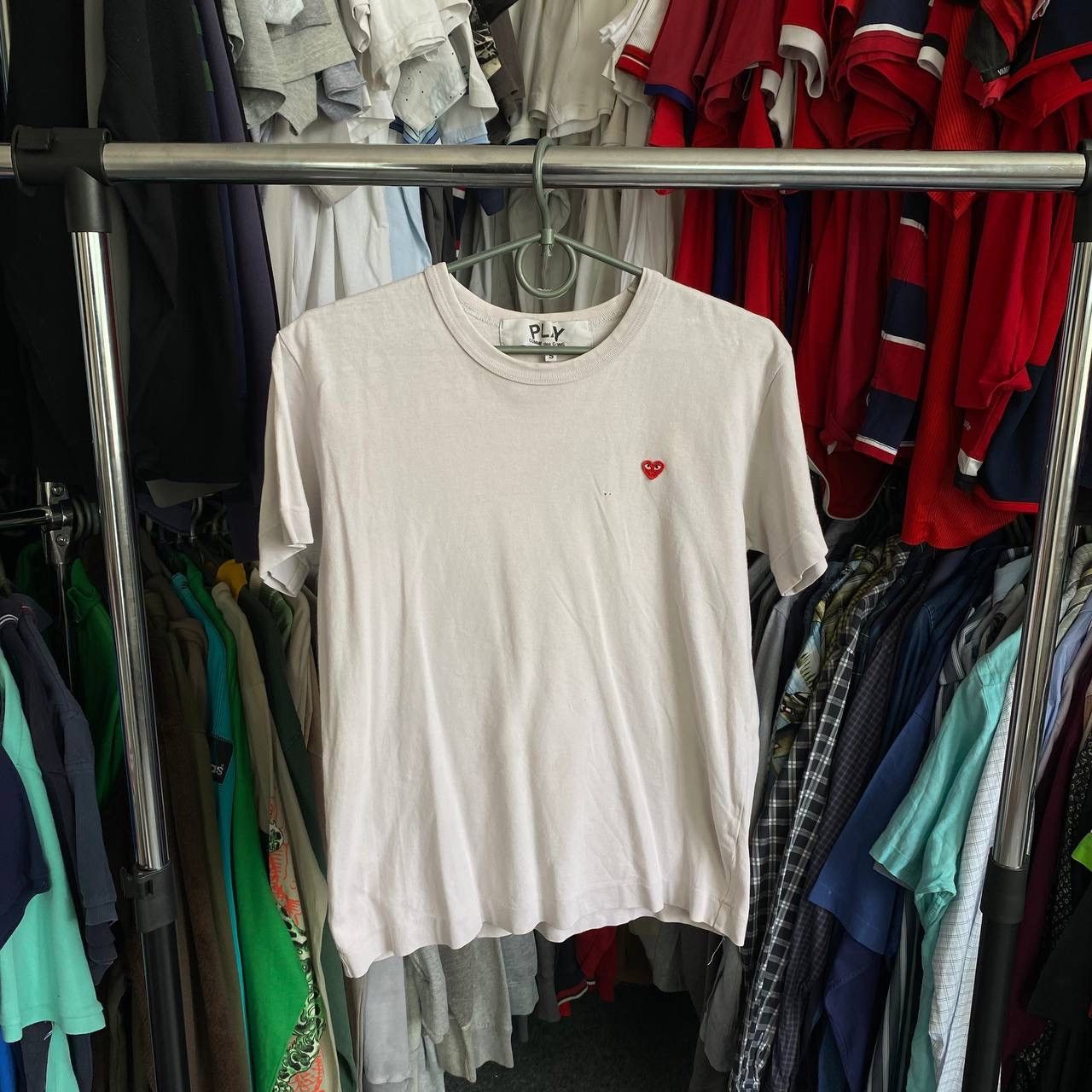 Comme des Garcons PLAY × Japanese Brand Luxury Play Comme Des Garçons Small logo designer Japan tee Size US S / EU 44-46 / 1 - 1 Thumbnail