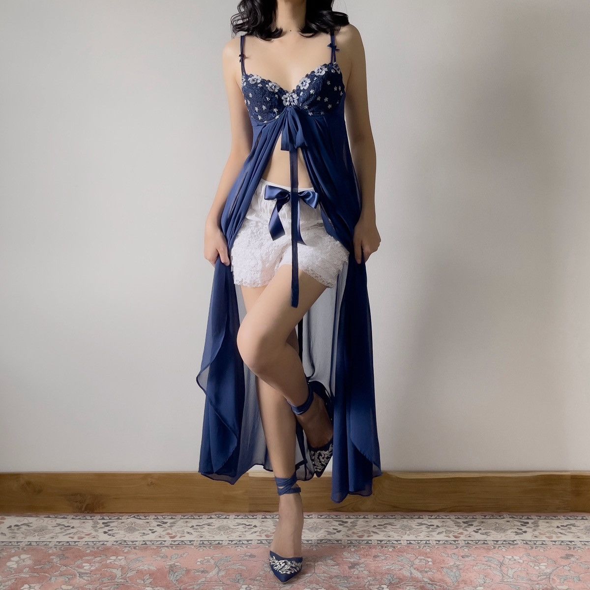 Victoria's Secret Victoria’s Secret 1990s Navy Chiffon Nightgown (S–M) Size M / US 6-8 / IT 42-44 - 9 Thumbnail
