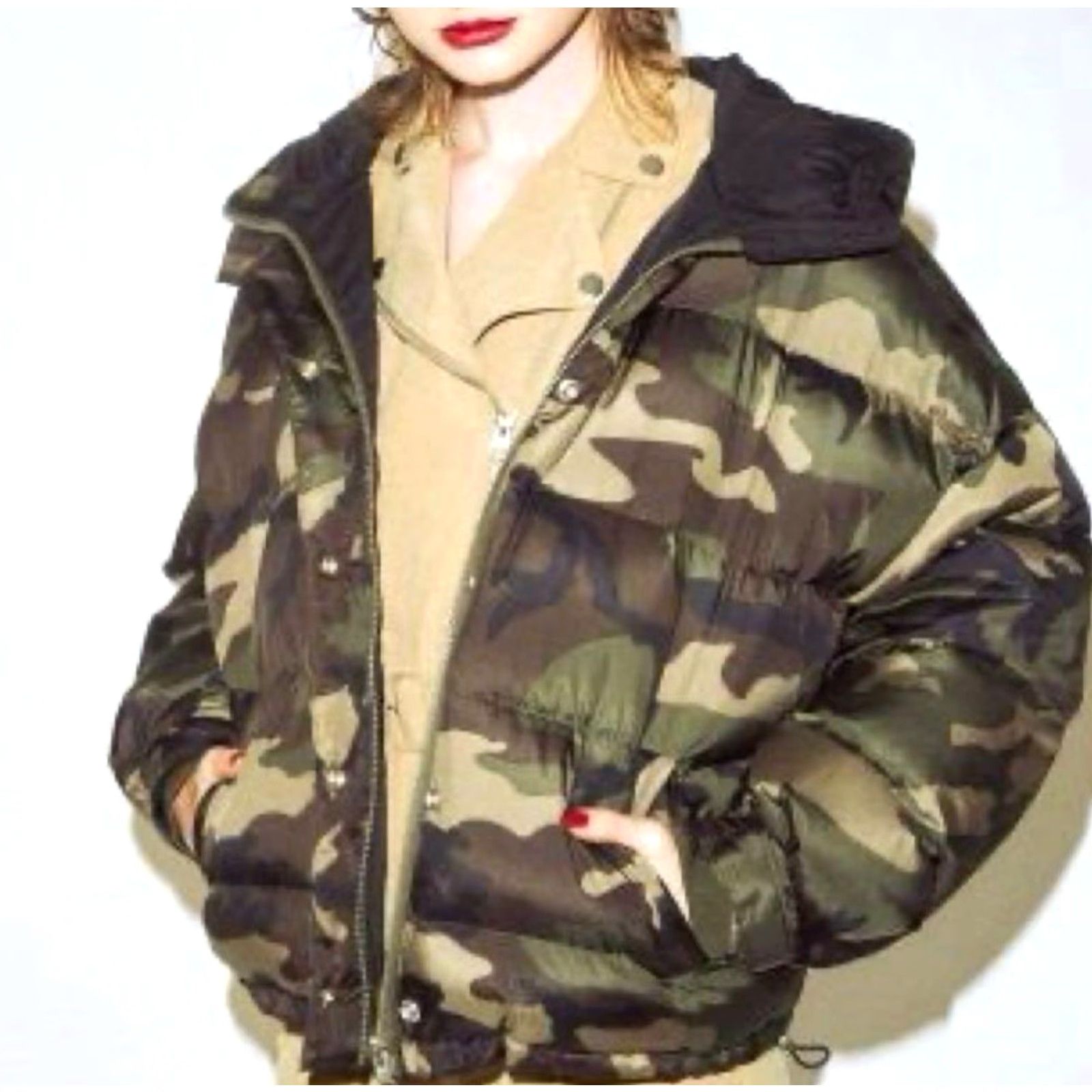 Vintage jouetie Down Jacket M Nylon KHK Camouflage Khaki Size M / US 6-8 / IT 42-44 - 2 Thumbnail