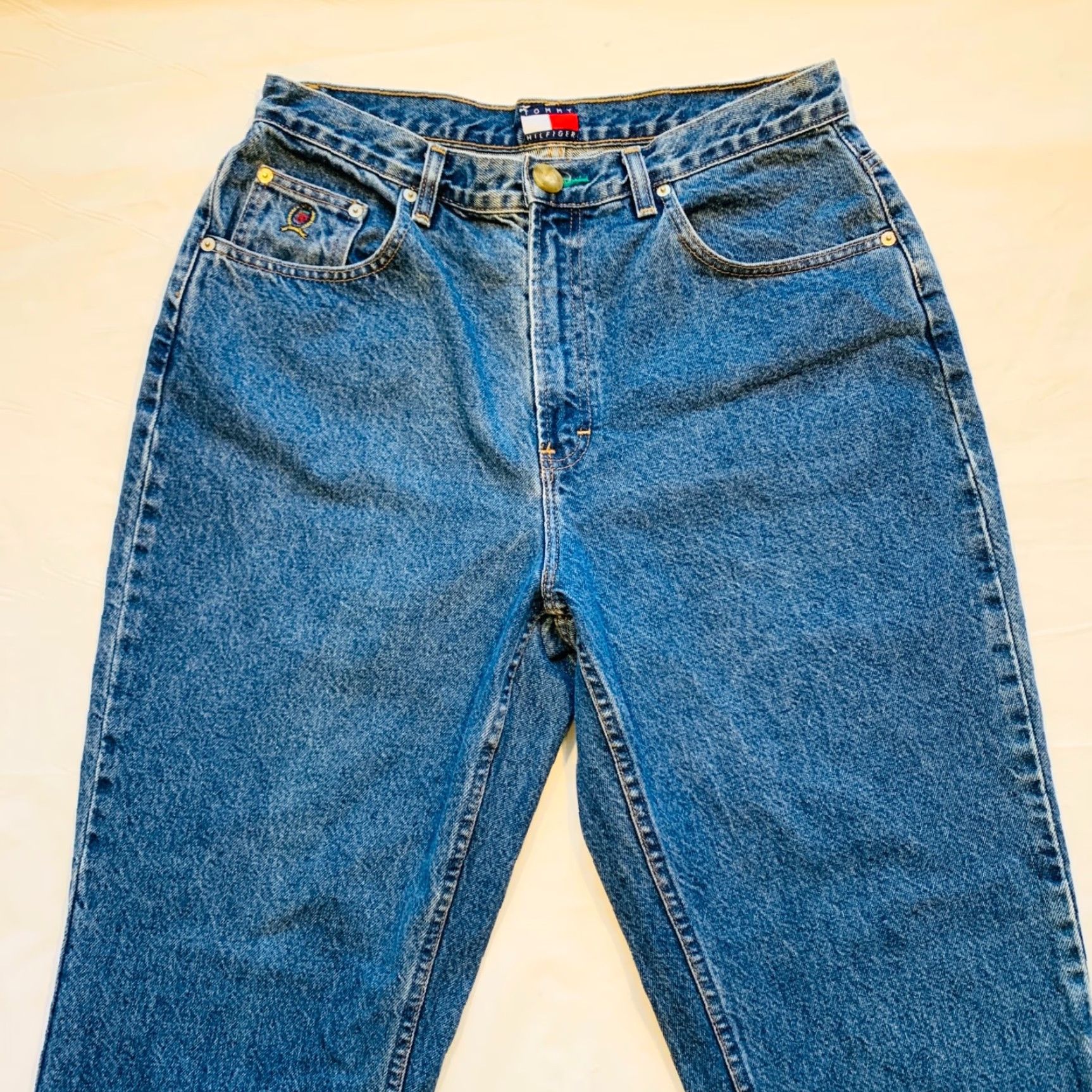 Tommy Hilfiger VINTAGE Tommy Hilfiger Perfect T Jean Mom Jeans High Rise Flag Crest 16 NWOT Jeans Women 90s Flag Crest Teal?? Size 38" / US 16 / IT 52 - 3 Thumbnail