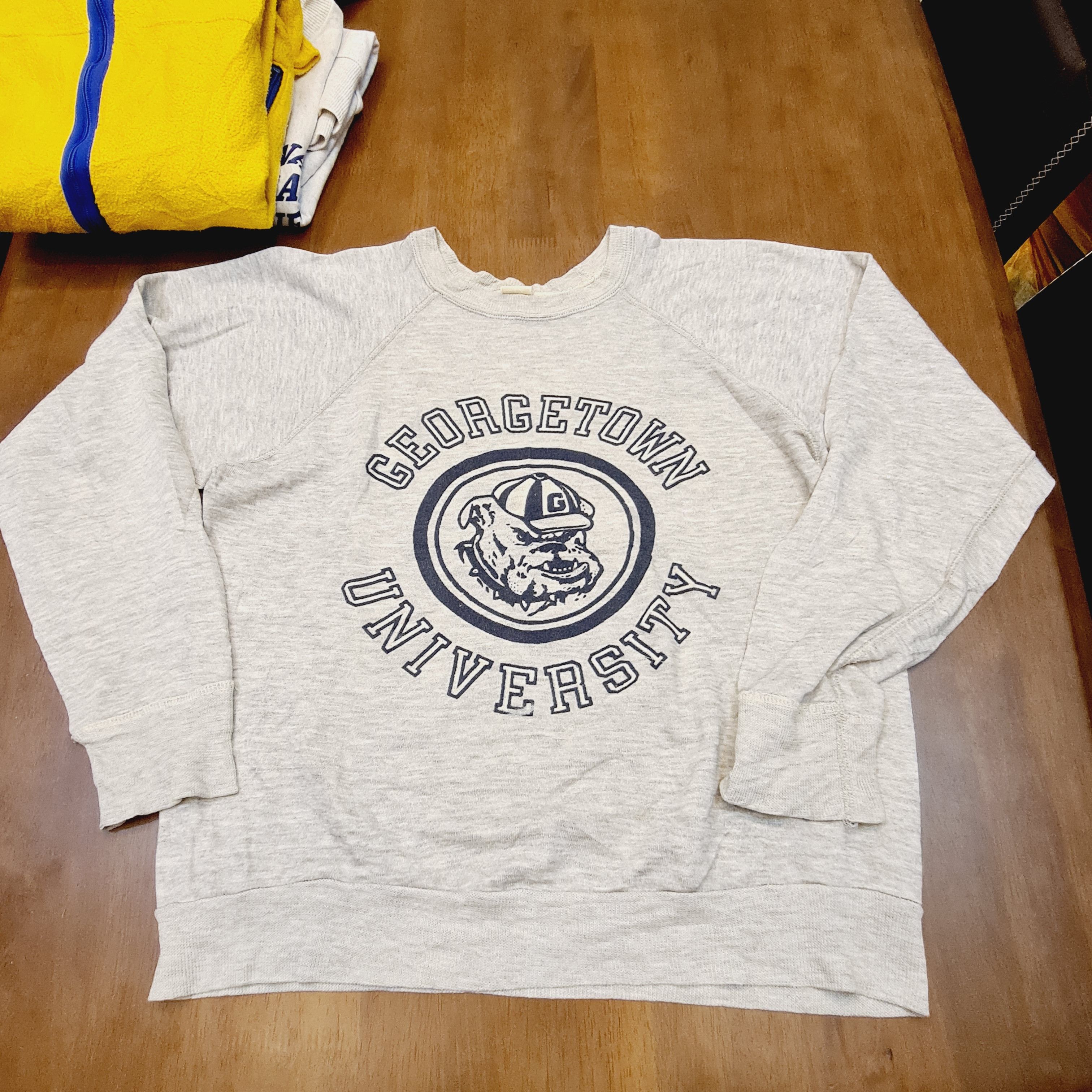 Vintage Vintage georgetown university crewneck Size US M / EU 48-50 / 2 - 1 Thumbnail