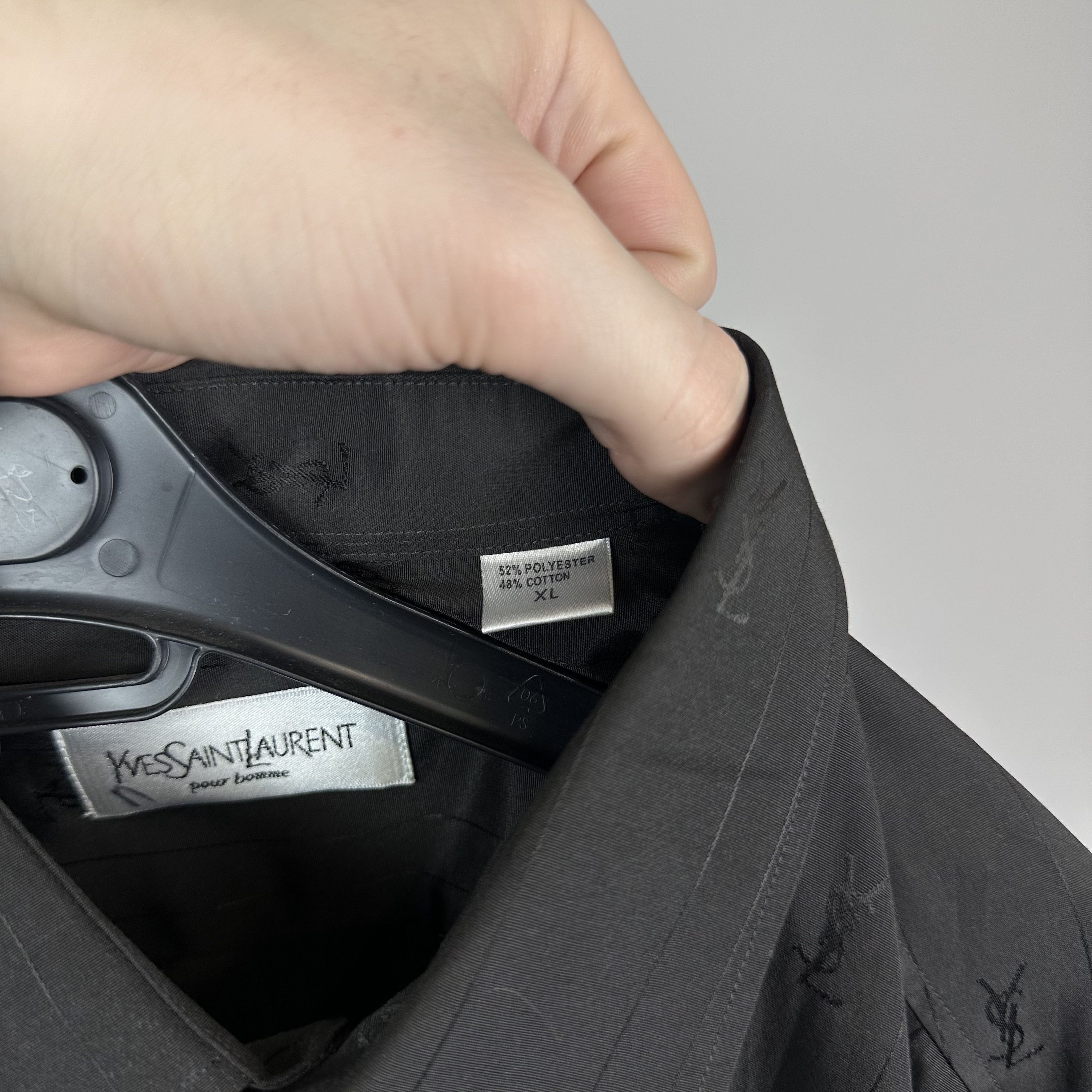 Yves Saint Laurent Yves Saint Laurent shirt monogram logo L black Size US L / EU 52-54 / 3 - 9 Thumbnail