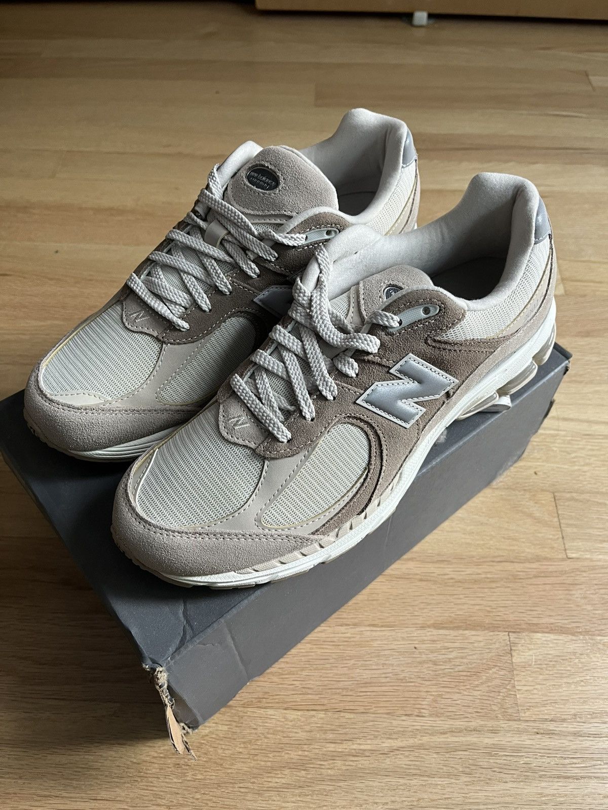 New Balance New Balance 2002r 9.5 Driftwood Size US 9.5 / EU 42-43 - 6 Thumbnail