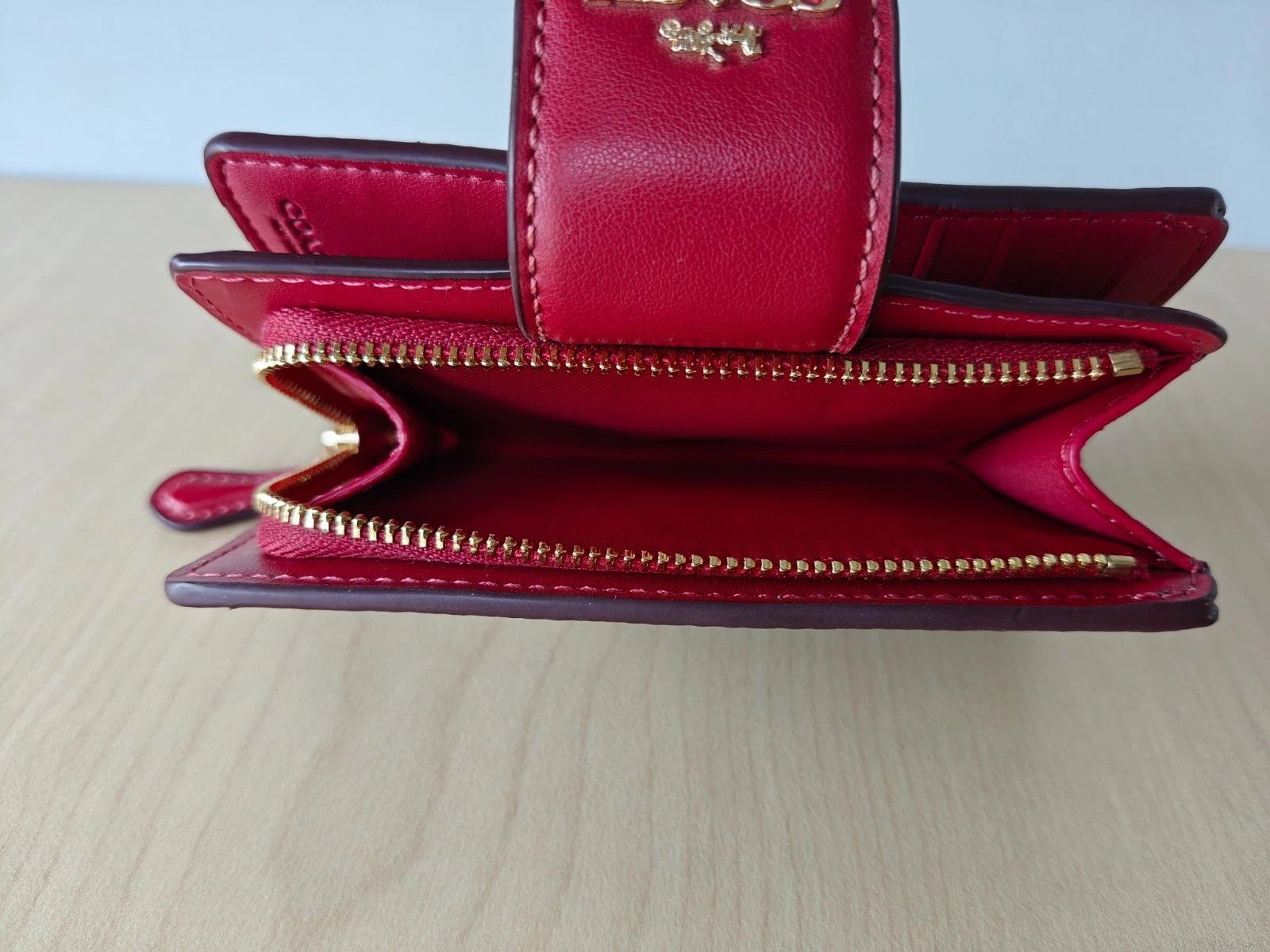 Coach Coach Medium Corner Zip Wallet In Signature T/1007 Size ONE SIZE - 10 Thumbnail