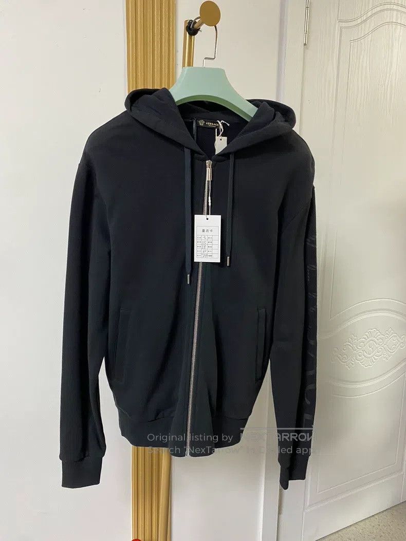 Versace Versace Black hooded zip sweatshirt Size US M / EU 48-50 / 2 - 1 Thumbnail