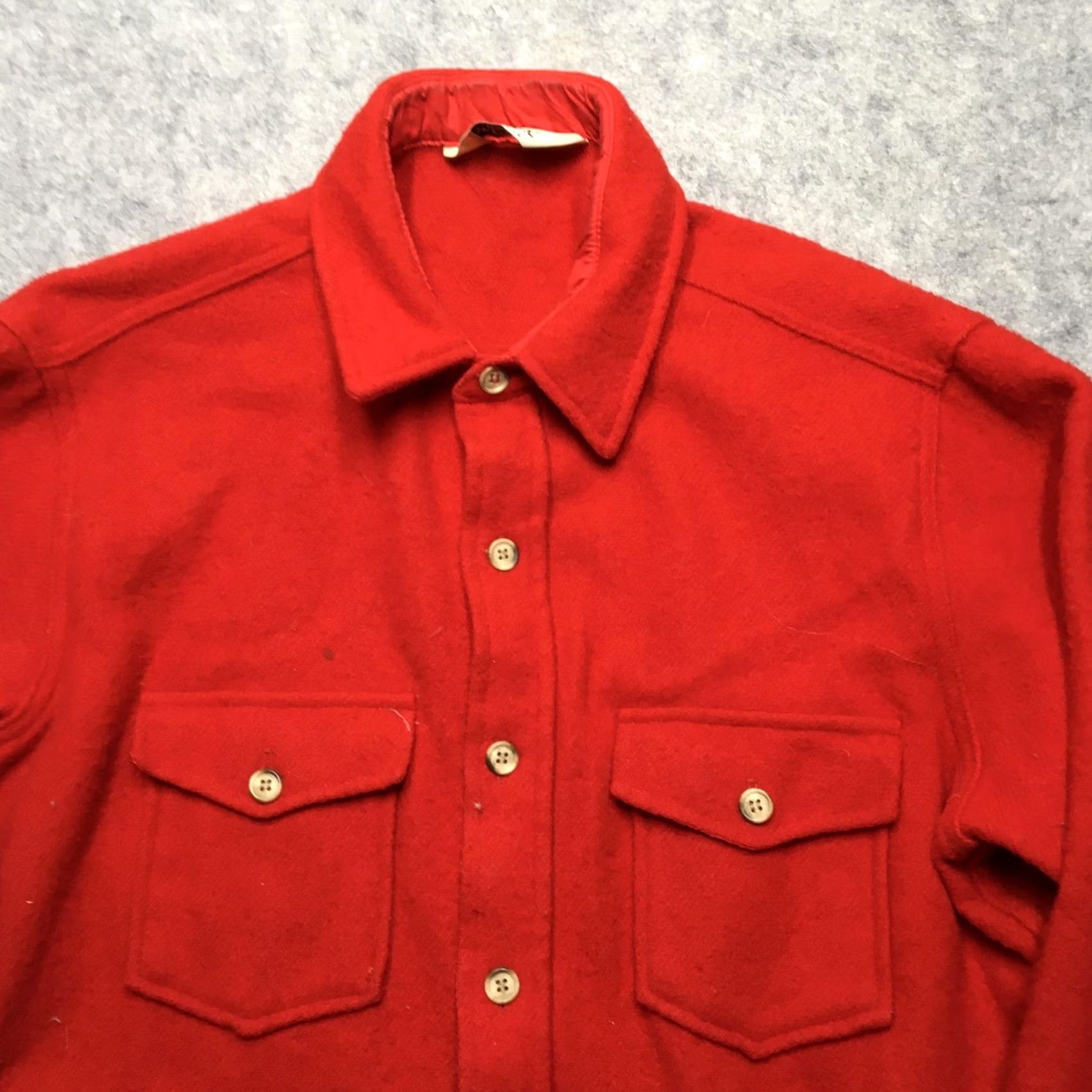 Vintage VINTAGE Woolrich Shirt Mens XL Red Wool Button Up Hunting Workwear Made USA Size US XL / EU 56 / 4 - 3 Thumbnail
