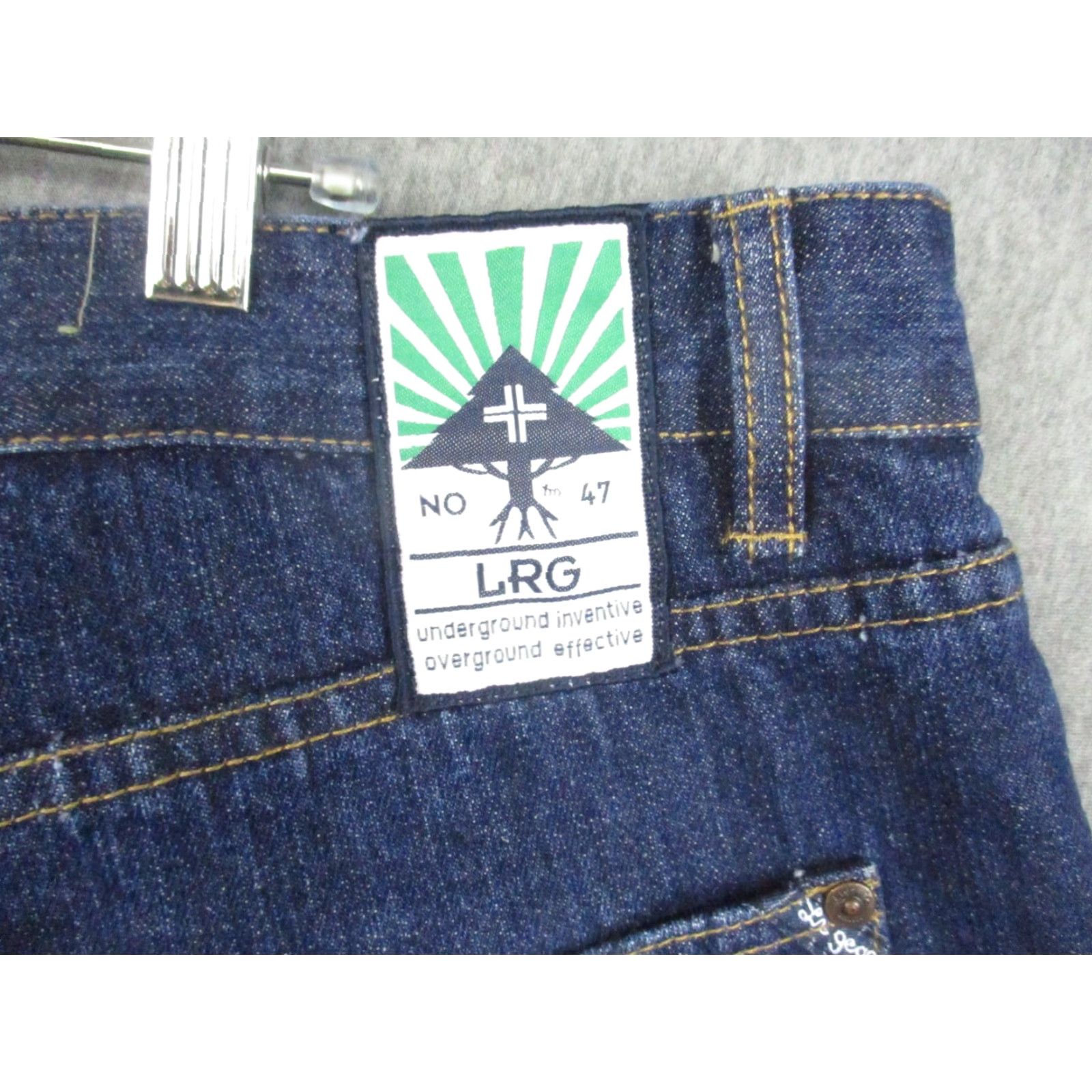 Southpole VINTAGE LRG LR Geans Jeans Mens 40x 34 Denim Baggy Y2k Southpole Style Skater Jeans Mens 40x34 Blue Denim 5-Pocket Western Classic Brand: LRG Size US 40 / EU 56 - 5 Thumbnail