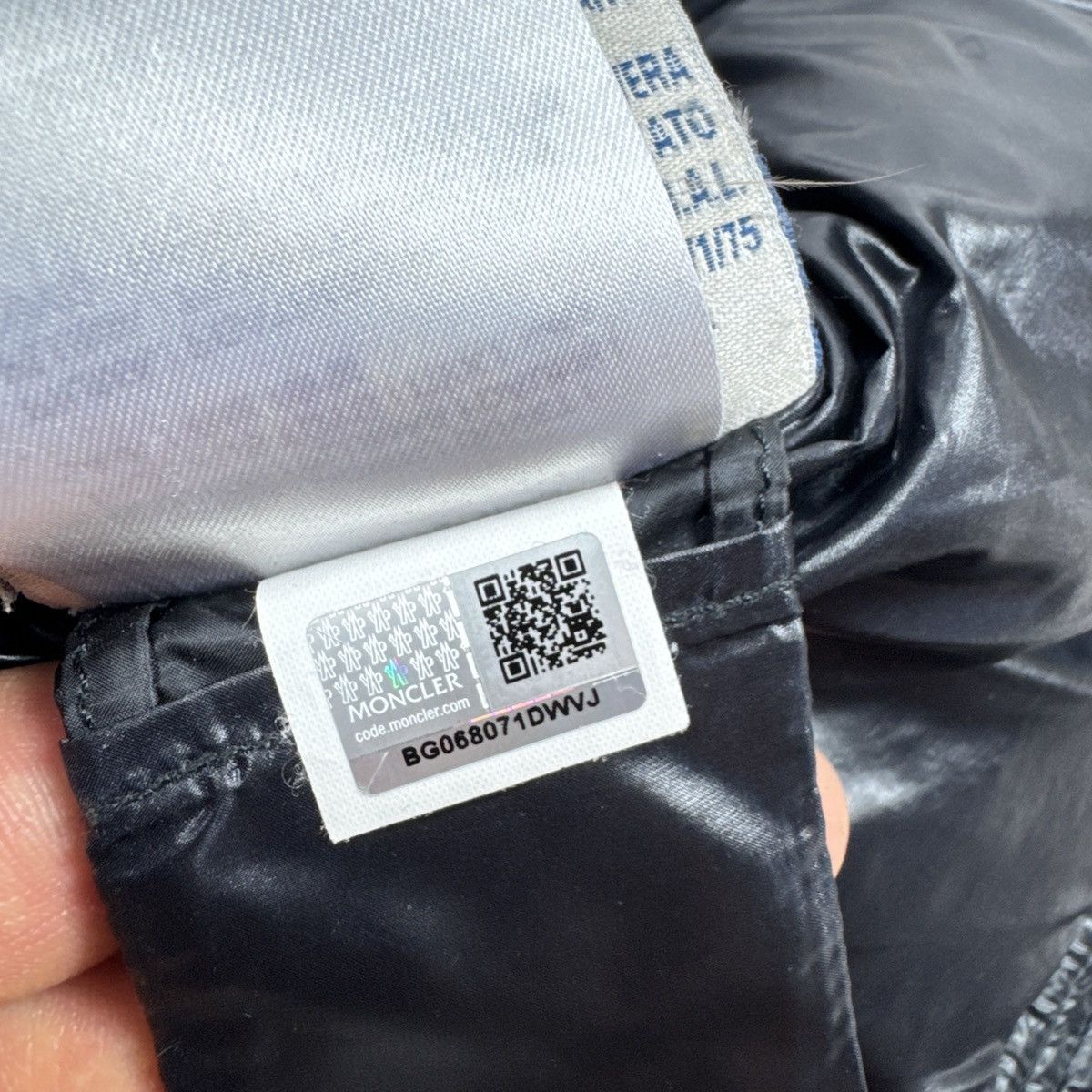 Moncler Women`s Moncler Berre Black Shiny Puffer Jacket Size 1 / S Size S / US 4 / IT 40 - 18 Thumbnail