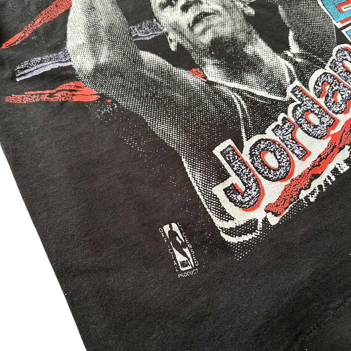 Fruit Of The Loom vintage FOTL Michael Jordan T-shirt Black Magic Johnson Size US M / EU 48-50 / 2 - 11 Thumbnail