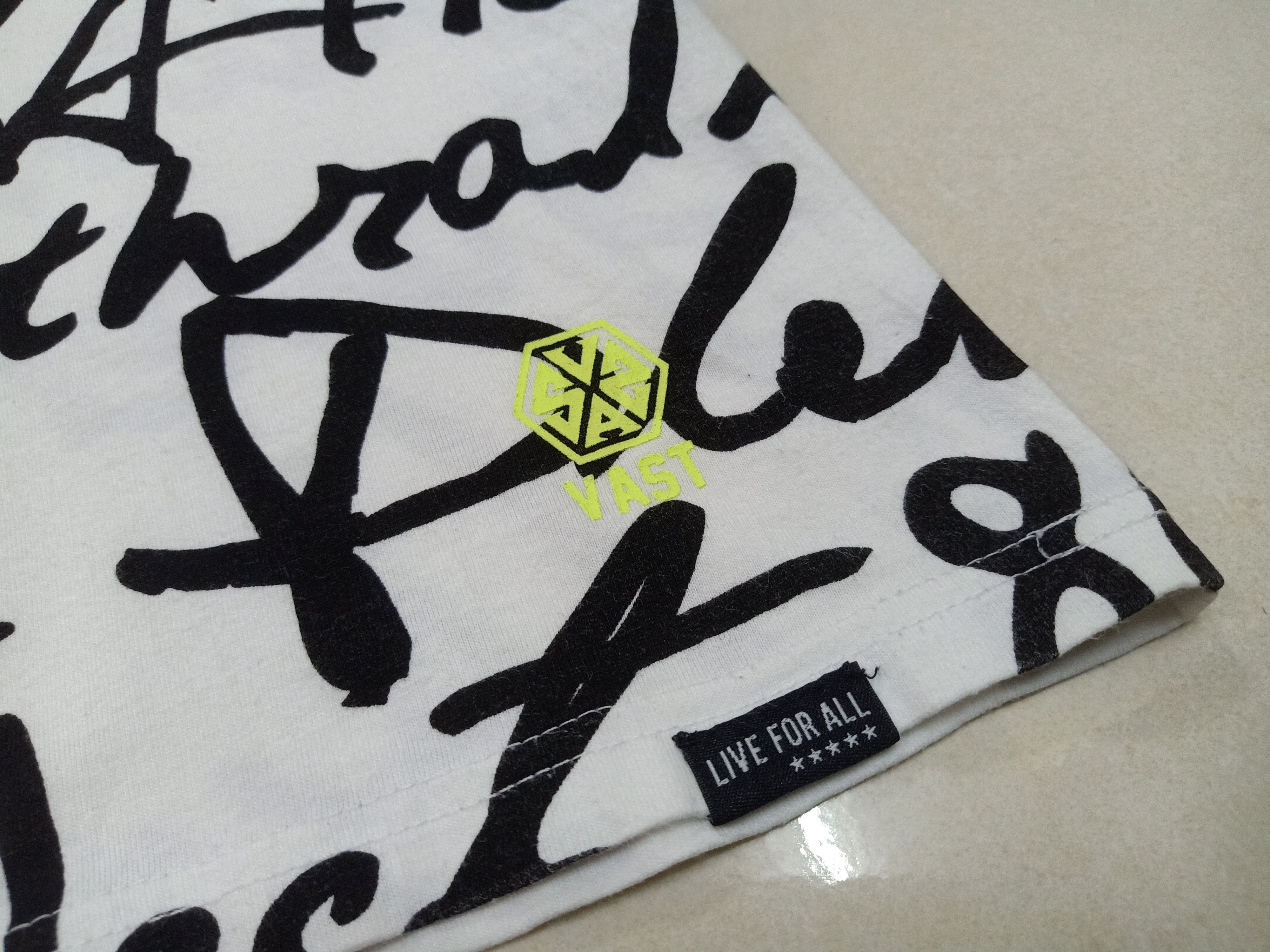 Hypebeast AVAIL AVANTGARDE New York City Full Print L Tee Size US L / EU 52-54 / 3 - 6 Thumbnail