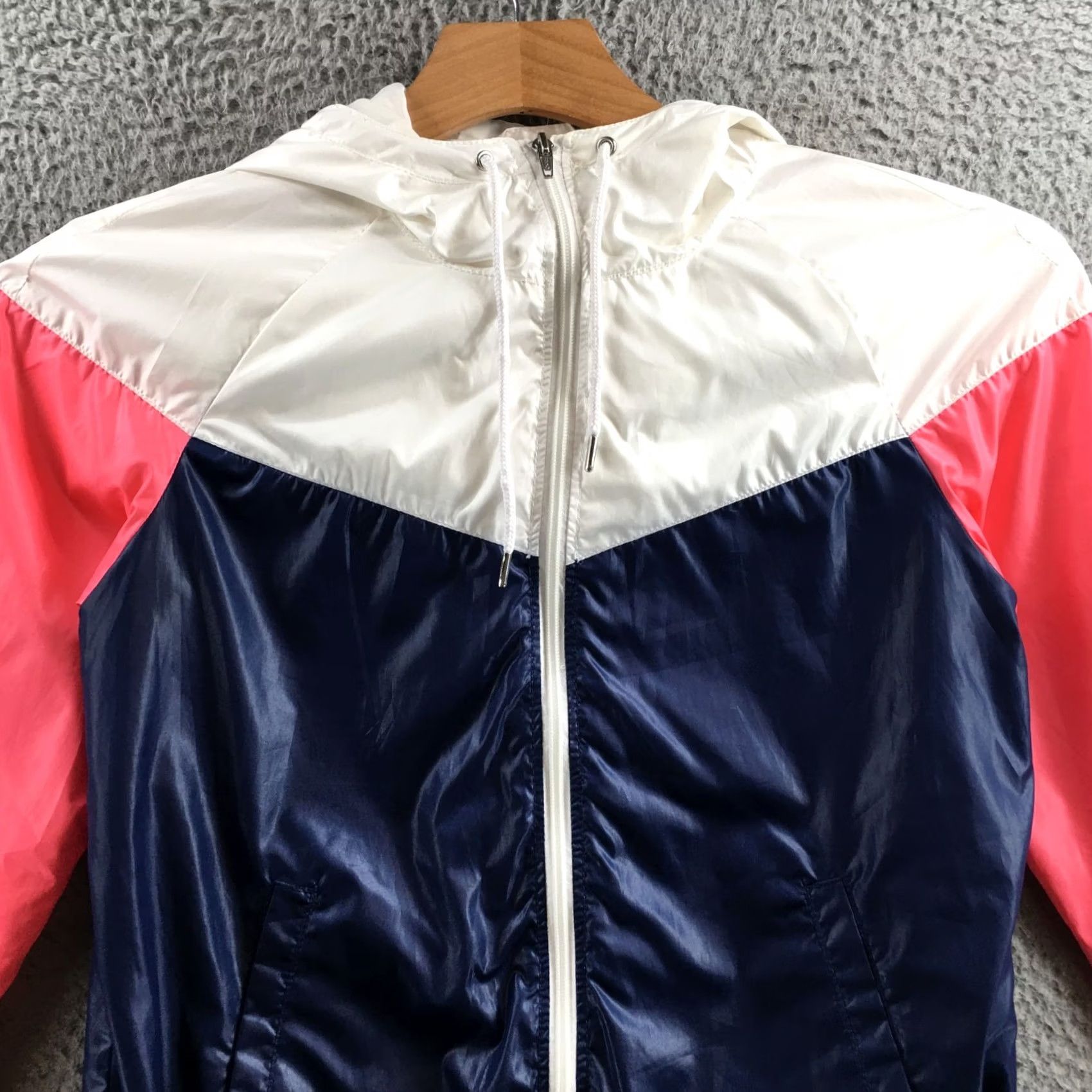 H&M H&M Divided Jacket Womens 10 Windbreaker Hooded Full Zip Multicolor Polyester Size L / US 10 / IT 46 - 3 Thumbnail