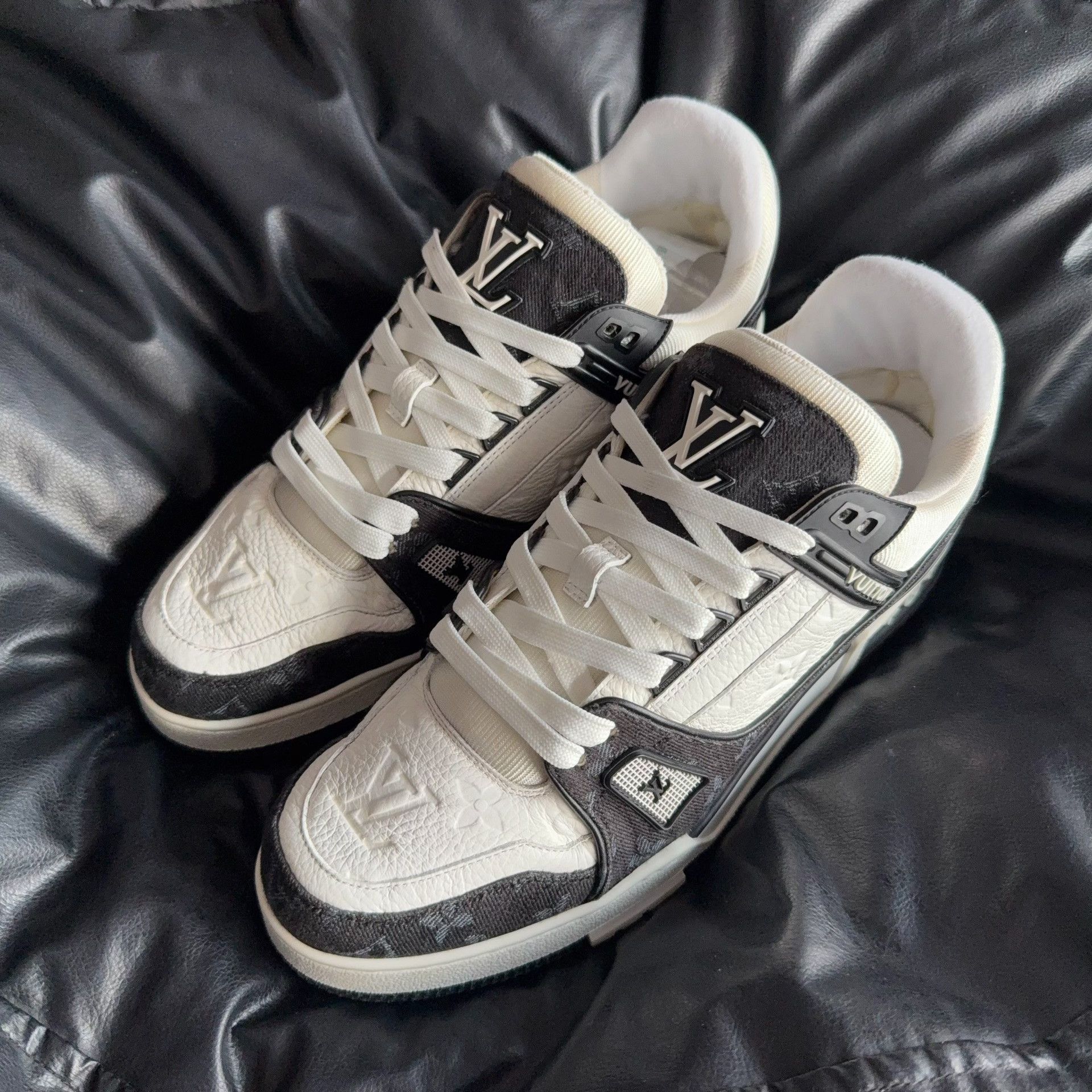 Louis Vuitton Louis Vuitton Training Denim Black Lowtop Sneakers 42 Men Size US 9 / EU 42 - 1 Thumbnail