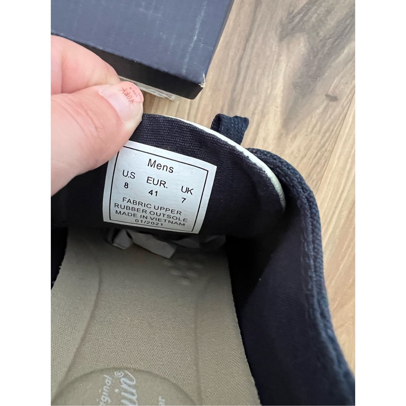 Original Penguin Original Penguin NWT Men's Petey Stripe Lace Up Sneaker Navy Size US 8 / EU 41 - 4 Thumbnail