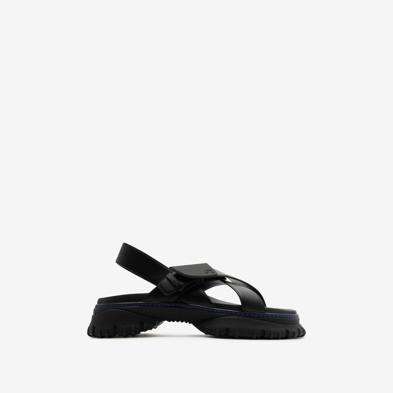 o1w1db10226 Leather Pebble Sandals In Black