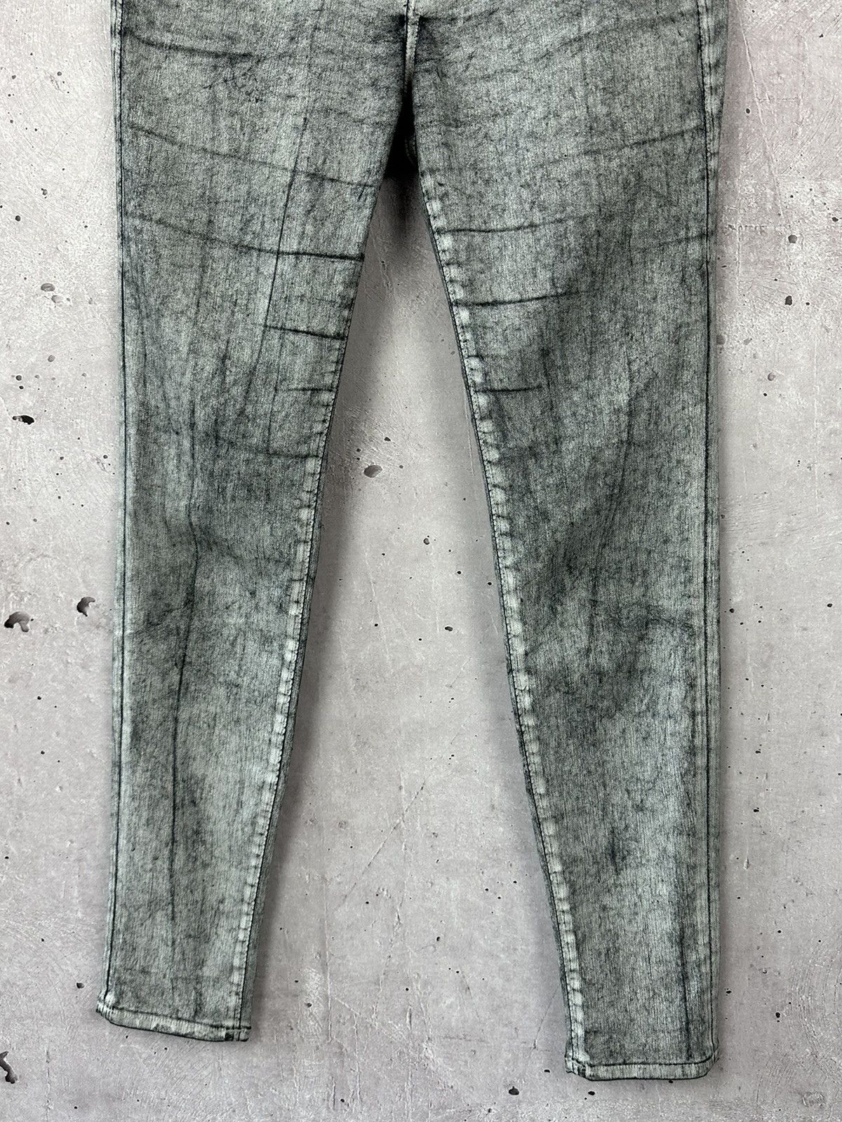 True Religion True Religion Chrissy Worn Paint Made in Italy Women’s Pants Size 28" / US 6 / IT 42 - 4 Thumbnail