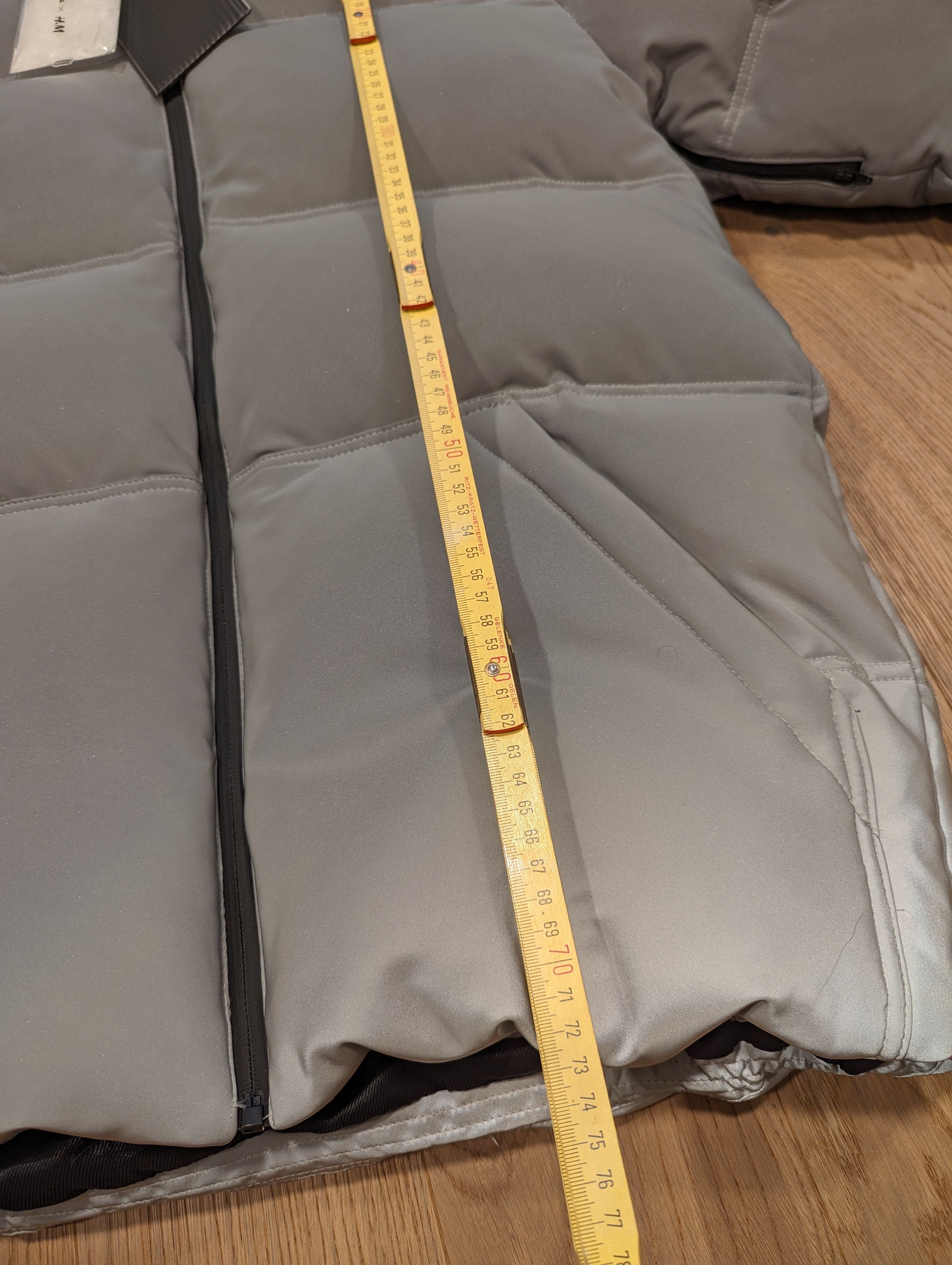 Alexander Wang × H&M BRAND NEW Reflective Down Jacket Silver M Size US M / EU 48-50 / 2 - 16 Thumbnail