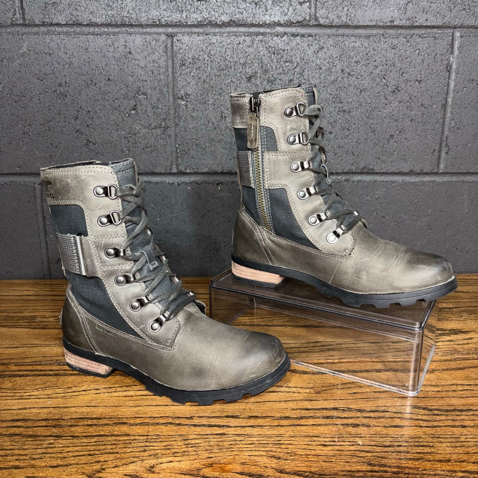 SOREL Sorel Emelie Conquest Boots Women’s 6 Gray Leather Canvas Size US 6 / IT 36 - 1 Thumbnail