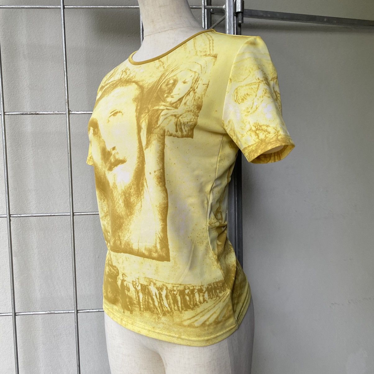 Jean Paul Gaultier Jean Paul Gaultier 1998 Jesus Christ Face Top T-Shirt Size S / US 4 / IT 40 - 5 Thumbnail