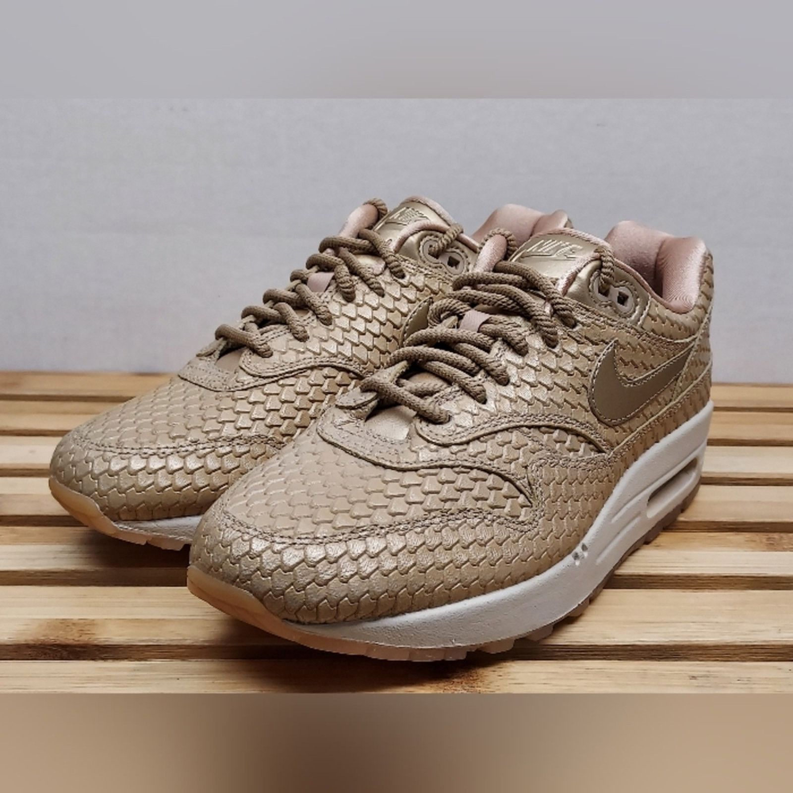 Nike Nike Womens Gold Air Max 1 Premium Athletic Shoes Size 7 Size US 7 / IT 37 - 2 Thumbnail