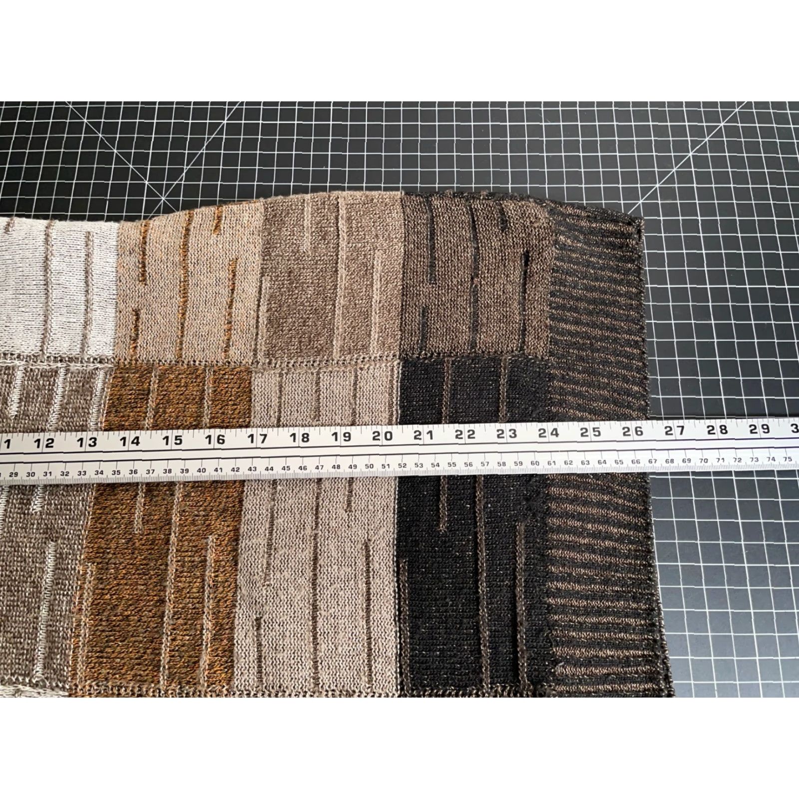 Vintage VINTAGE Alan Stuart Men's Sweater Pullover Chunky-Knit Crew Neck Casual Fall Winter Medium Brown Check Acrylic 80s Retro Size US M / EU 48-50 / 2 - 7 Thumbnail