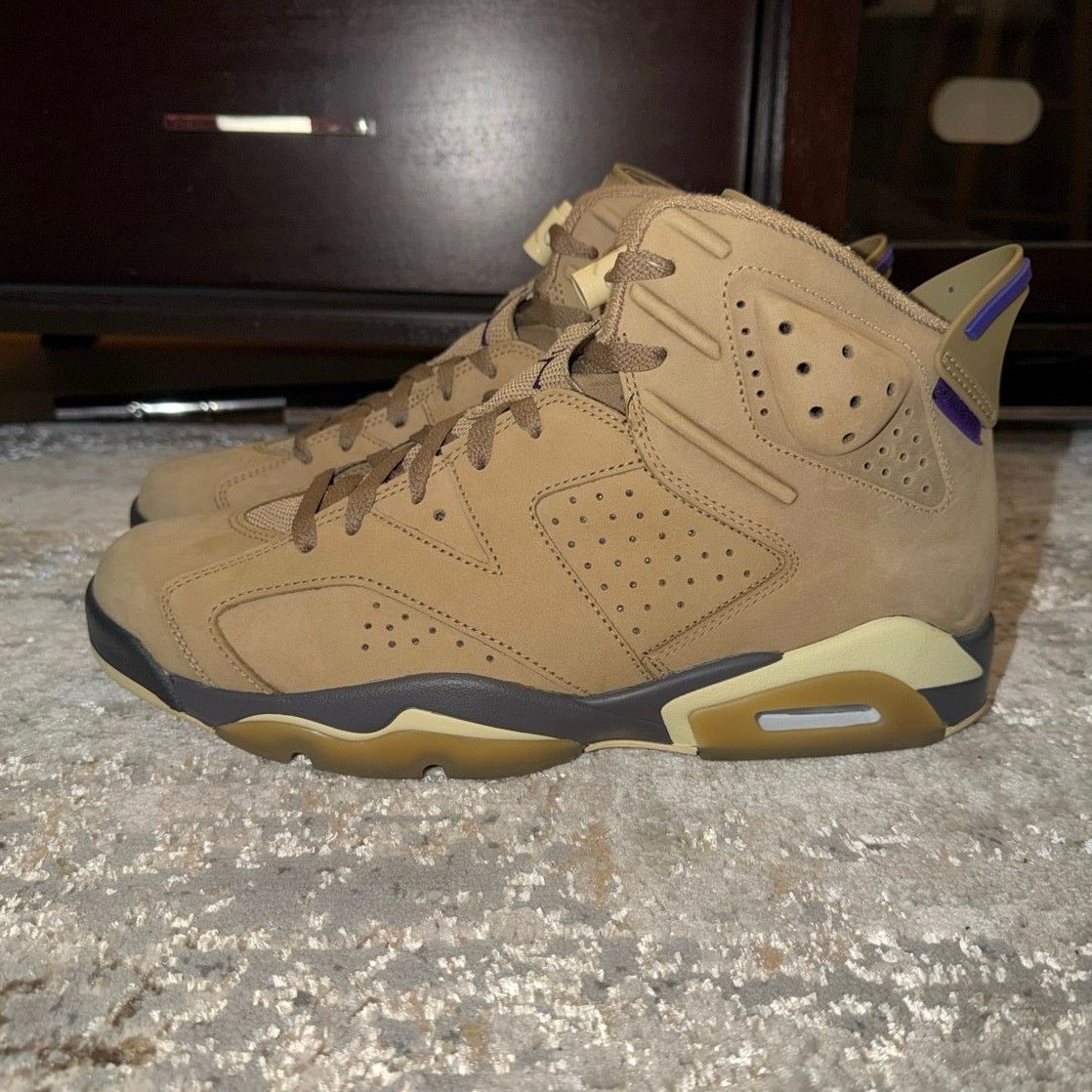 Nike Jordan 6 Gore-Tex Brown Kelp Women’s 12/ Mens 10.5 Brand New Size US 12 / IT 42 - 1 Thumbnail