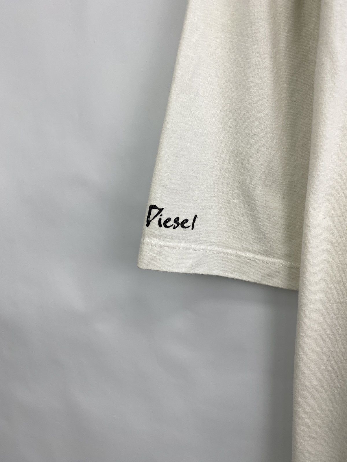 Diesel 🇺🇸 Vintage 90s Diesel Y2K Big logo T-Shirt Retro Rare Hype Size US XXL / EU 58 / 5 - 8 Thumbnail
