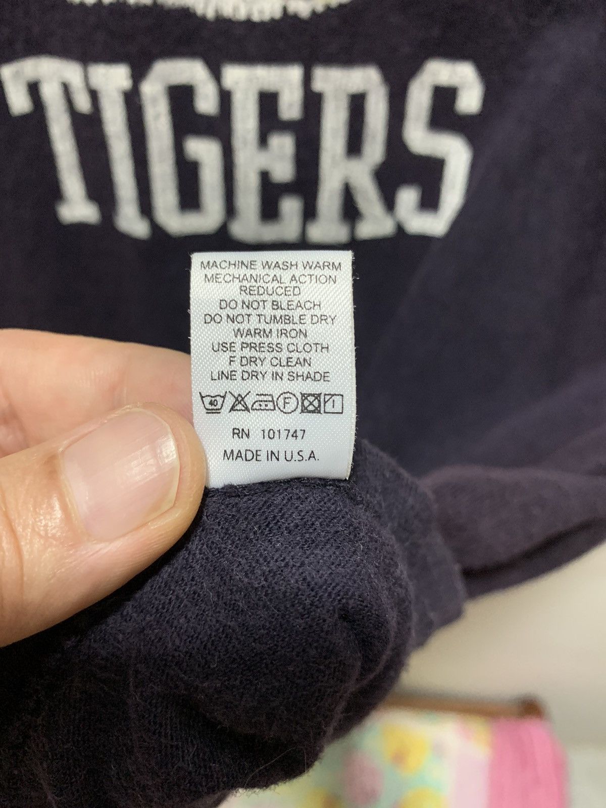 Velva Sheen Vintage W.Virginia Tigers Small Tshirt Size US S / EU 44-46 / 1 - 14 Thumbnail