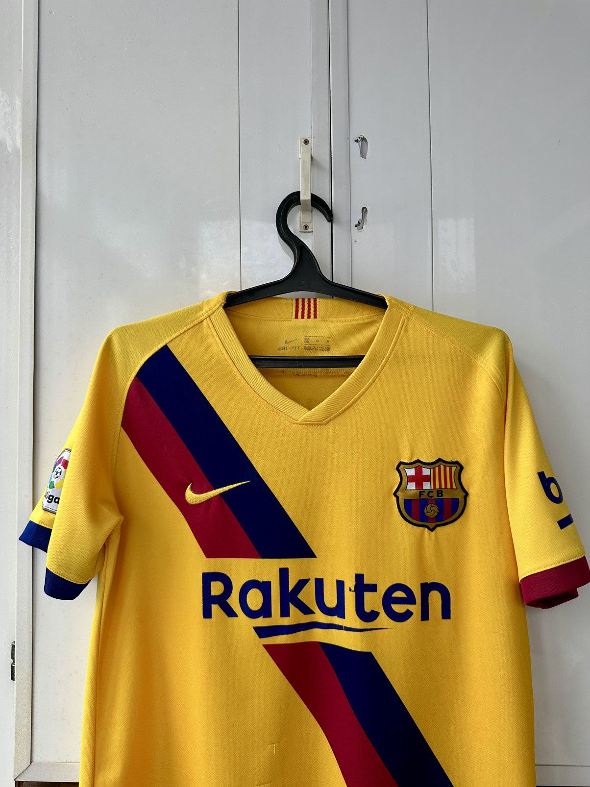 Nike Barcelona Jersey 2019 Griezmann Soccer Jersey Size US M / EU 48-50 / 2 - 12 Thumbnail