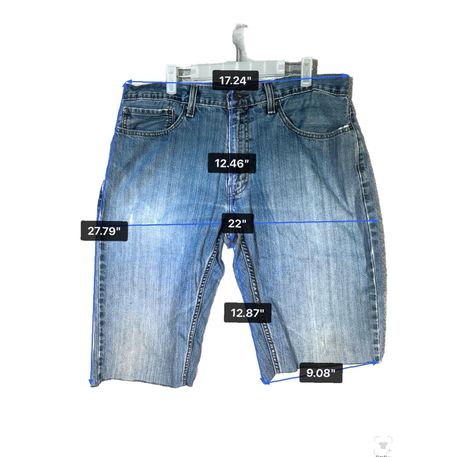 Levi's Levi's 559 Shorts Mens 36 Blue Medium Wash Relaxed Fit Bermuda Denim Casual Inseam 12 in Size US 36 / EU 52 - 5 Thumbnail