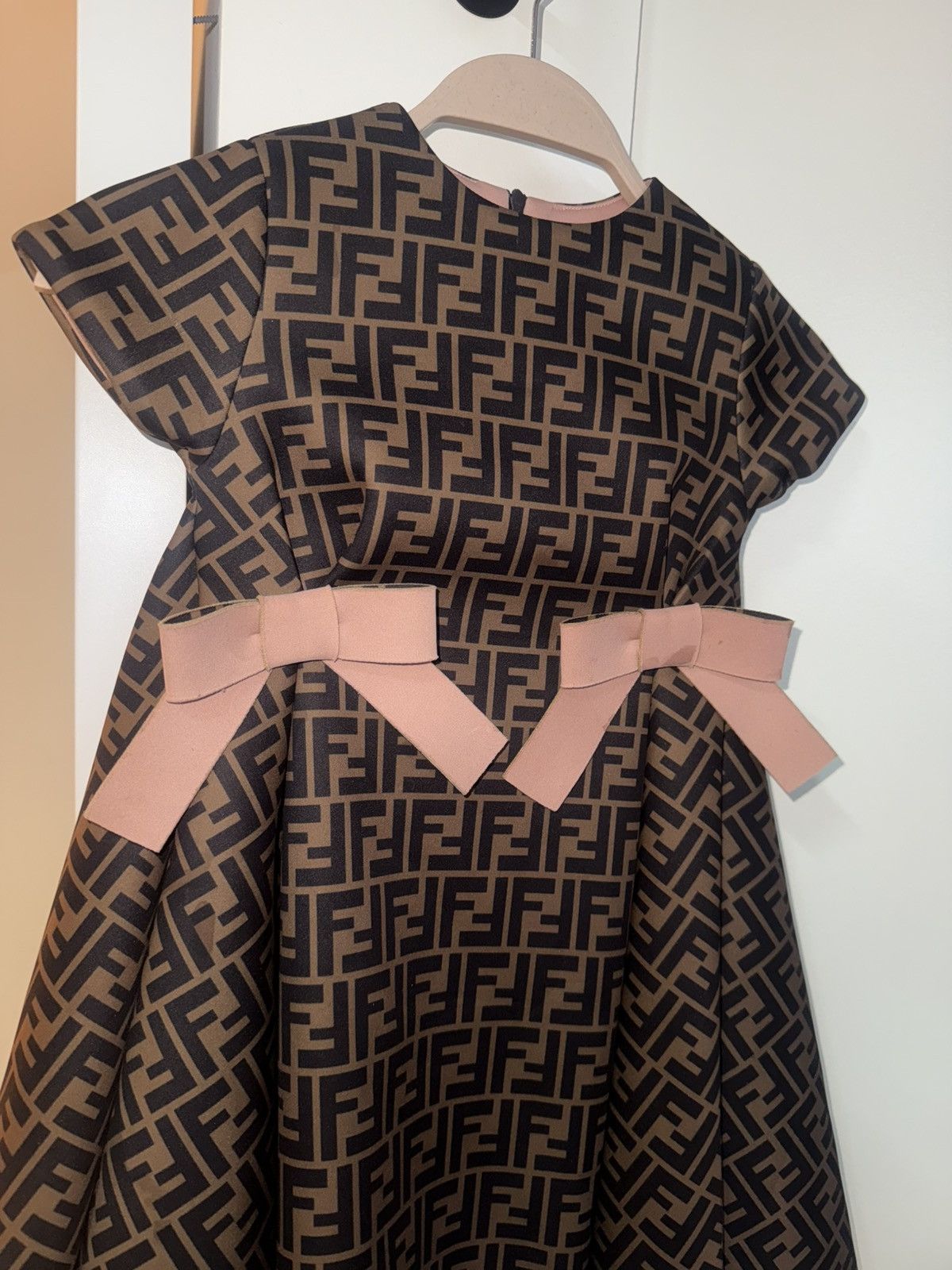 Fendi 100% Authentic Fendi Kids FF All-Over Printed Dress size 6Y Size M / US 6-8 / IT 42-44 - 3 Thumbnail