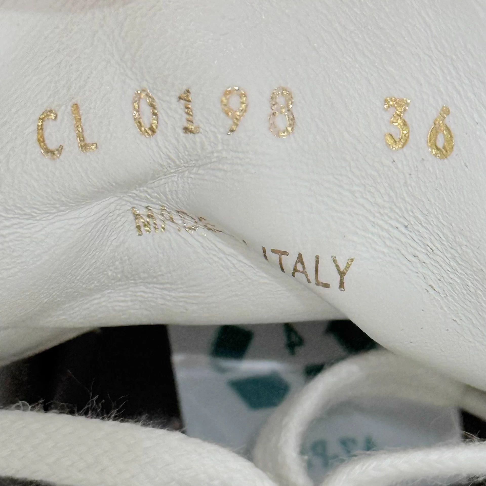 Louis Vuitton Louis Vuitton white/blue monogram sneakers EU 36 95 new Size US 5 / IT 35 - 4 Thumbnail