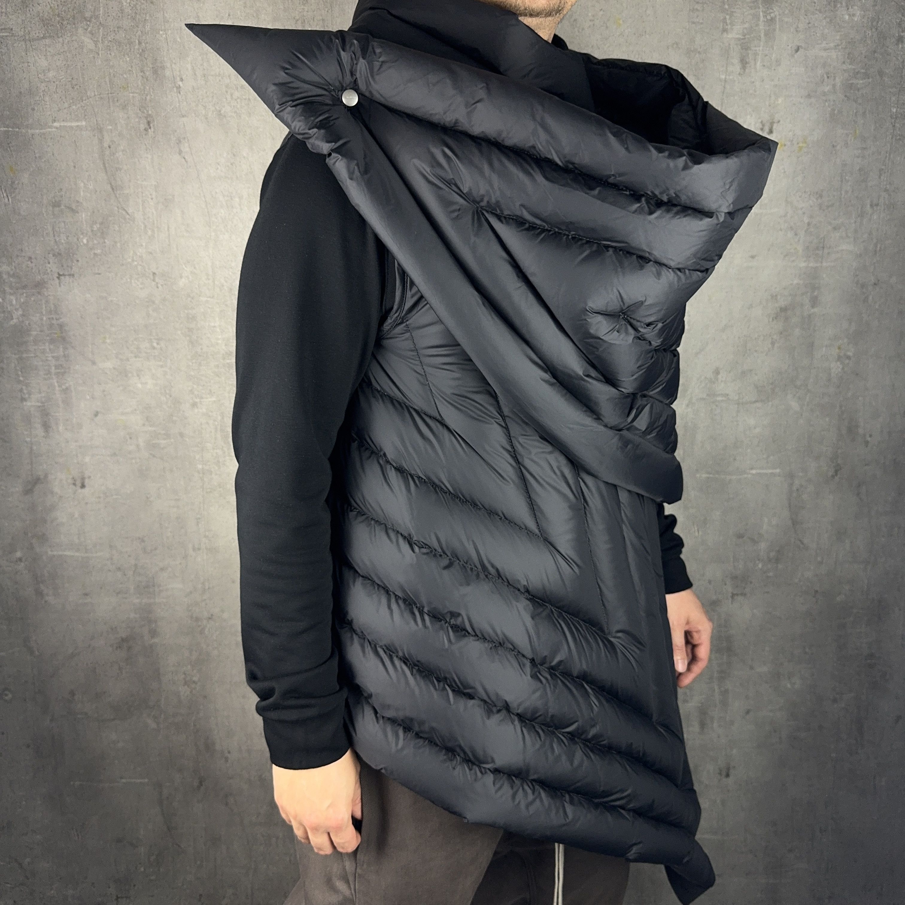 Rick Owens RICK OWENS FW23 Luxor Gleam Scarf Down Vest Gilet Size US M / EU 48-50 / 2 - 4 Thumbnail